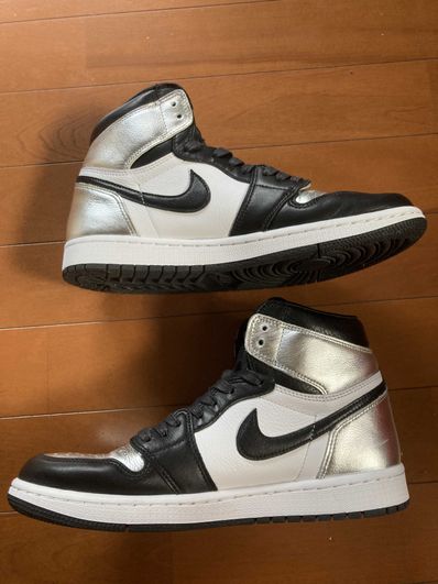 Nike Women's Air Jordan 1 Retro High OG "Silver Toe"
