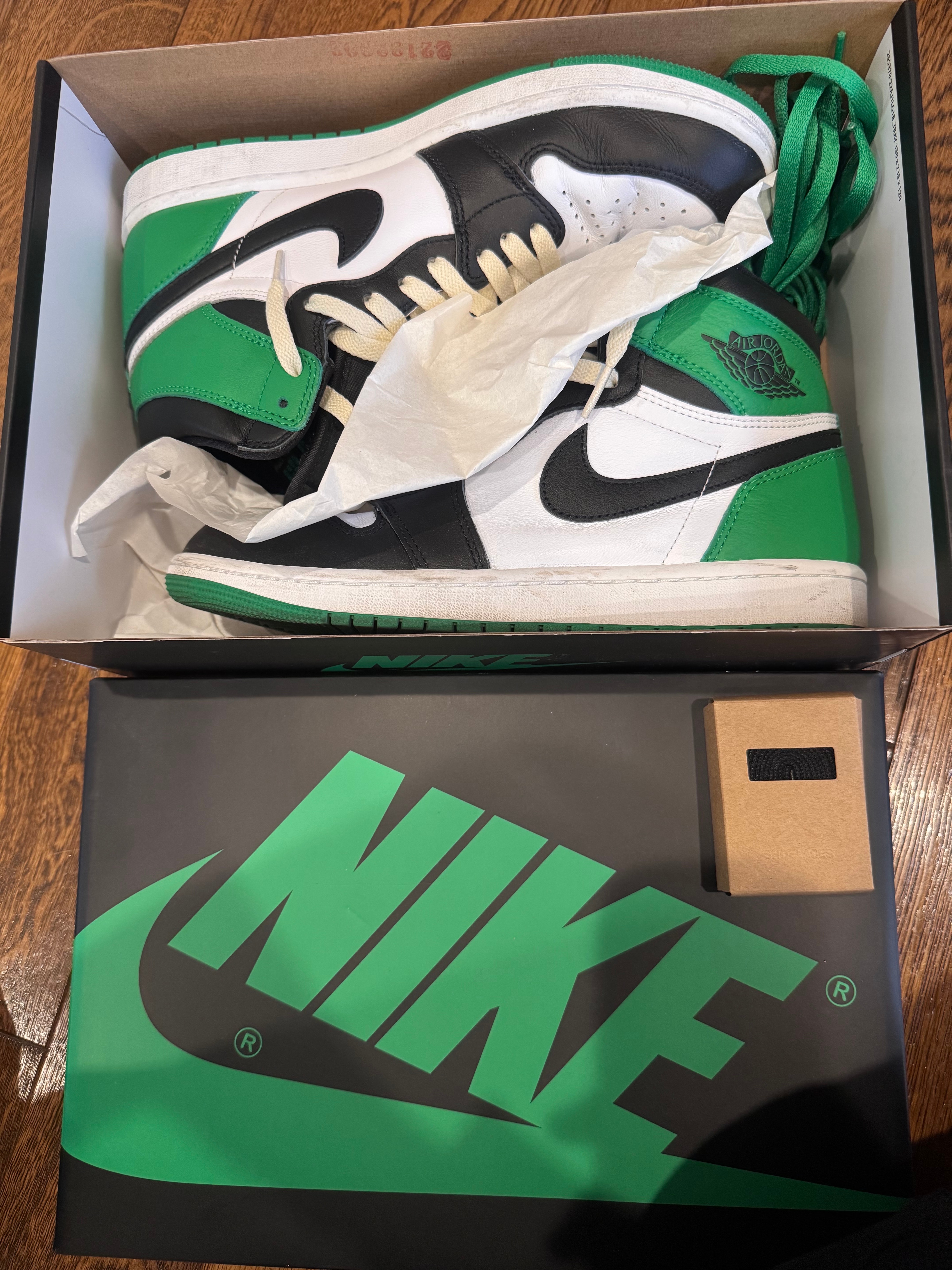 Nike Air Jordan 1 Retro High OG "Celtics/Black and Lucky Green" (2023)