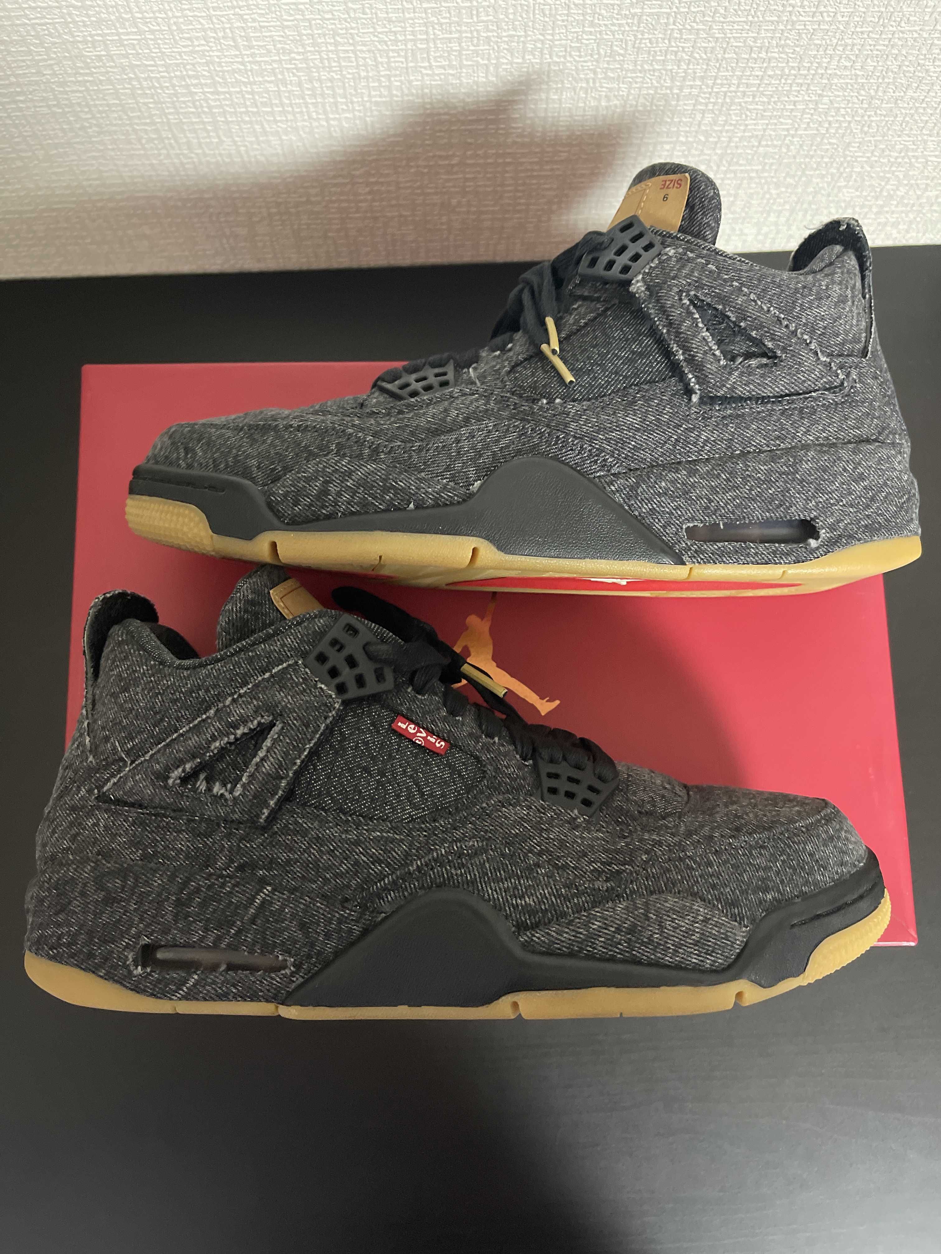 Nike × Levi's Air Jordan 4 "Black Denim" (Tag: LEVIS®)