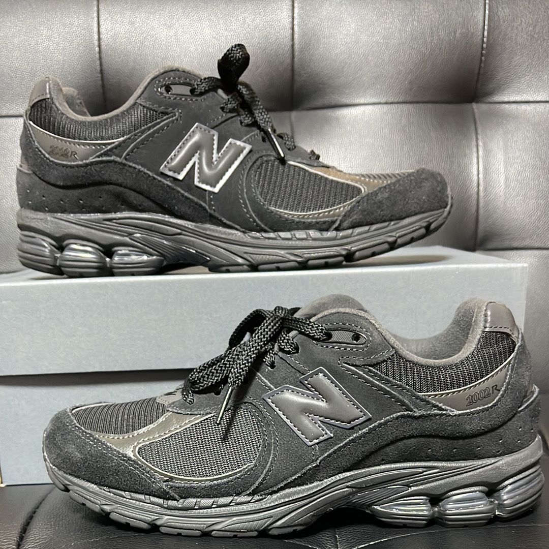 New Balance 2002R "Triple Black"