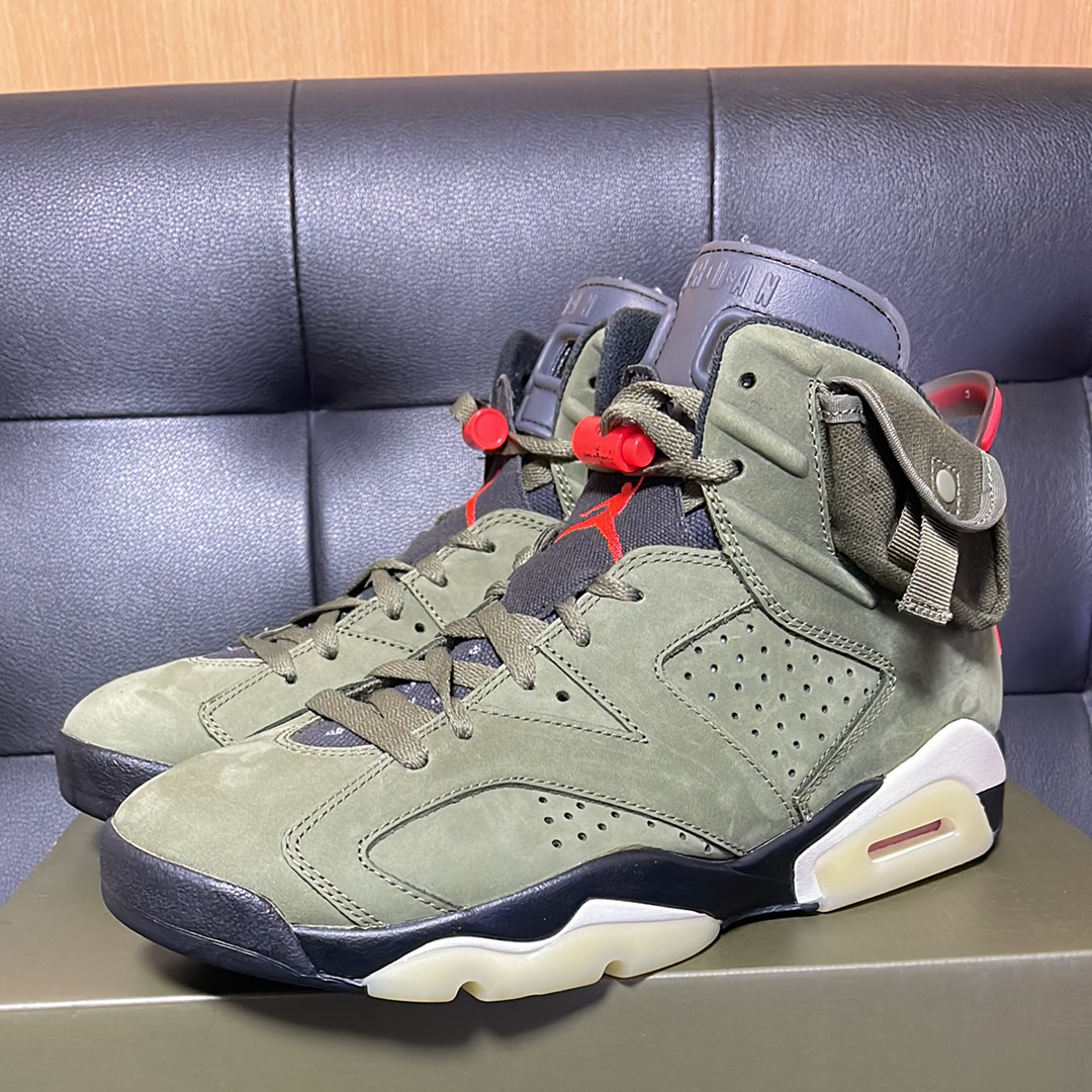 トラヴィススコット × ナイキ エアジョーダン6 レトロ "ミディアム オリーブ"