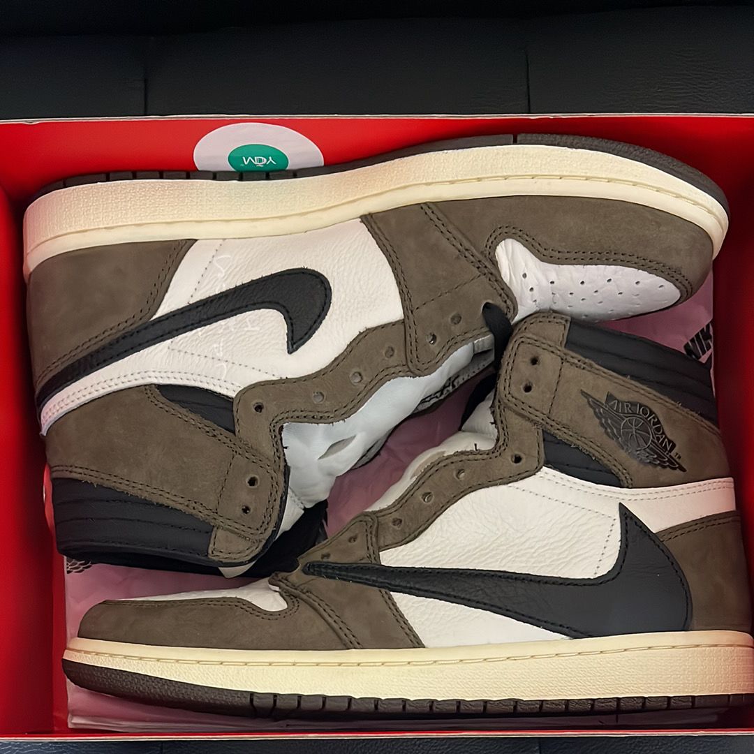 Travis Scott × Nike Air Jordan 1 Retro High OG TS SP "Sail/Dark Mocha"