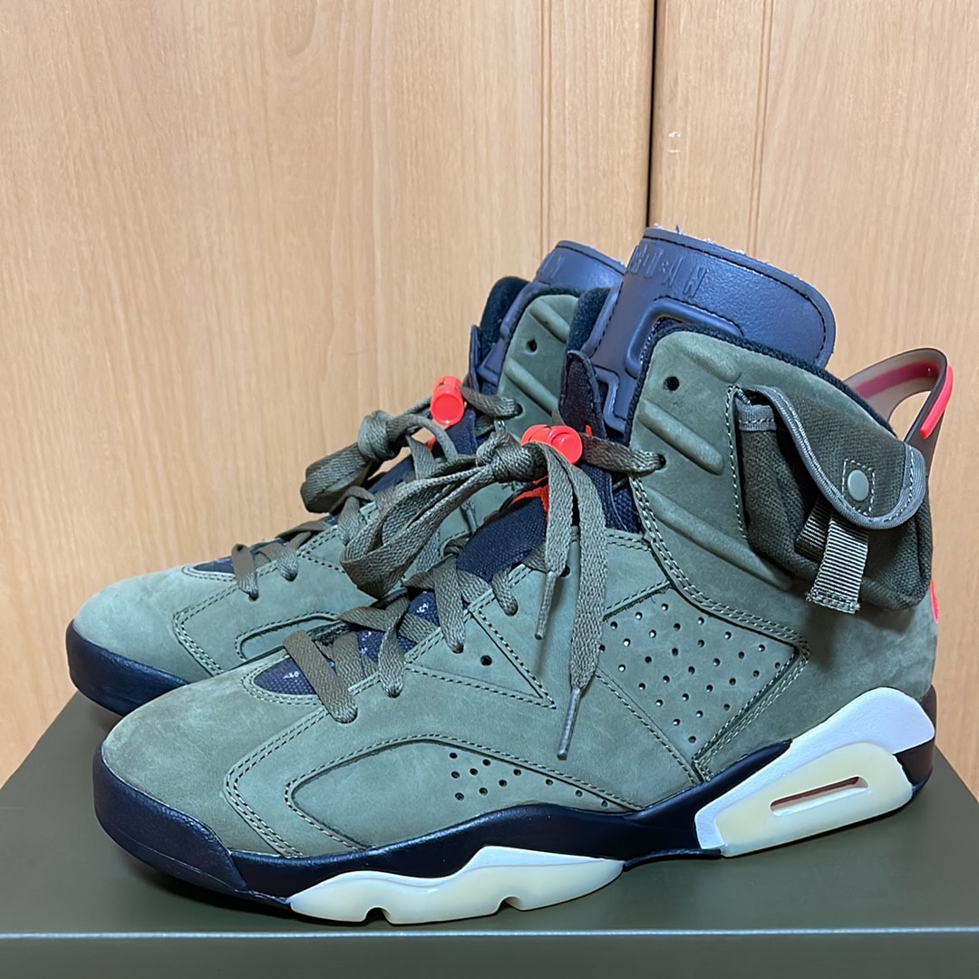 トラヴィススコット × ナイキ エアジョーダン6 レトロ "ミディアム オリーブ"