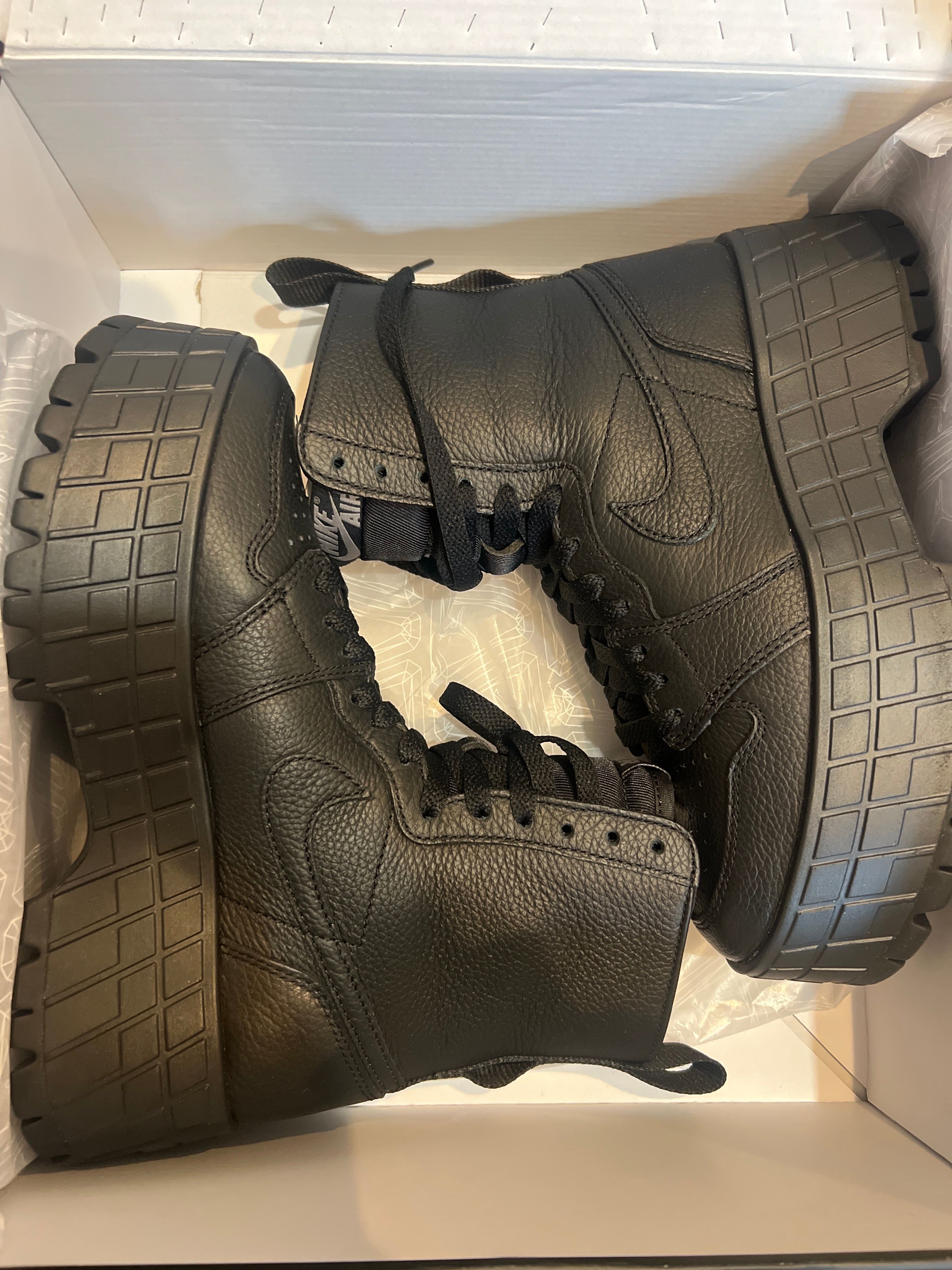 Nike Women's Air Jordan 1 Brooklyn High "Black"