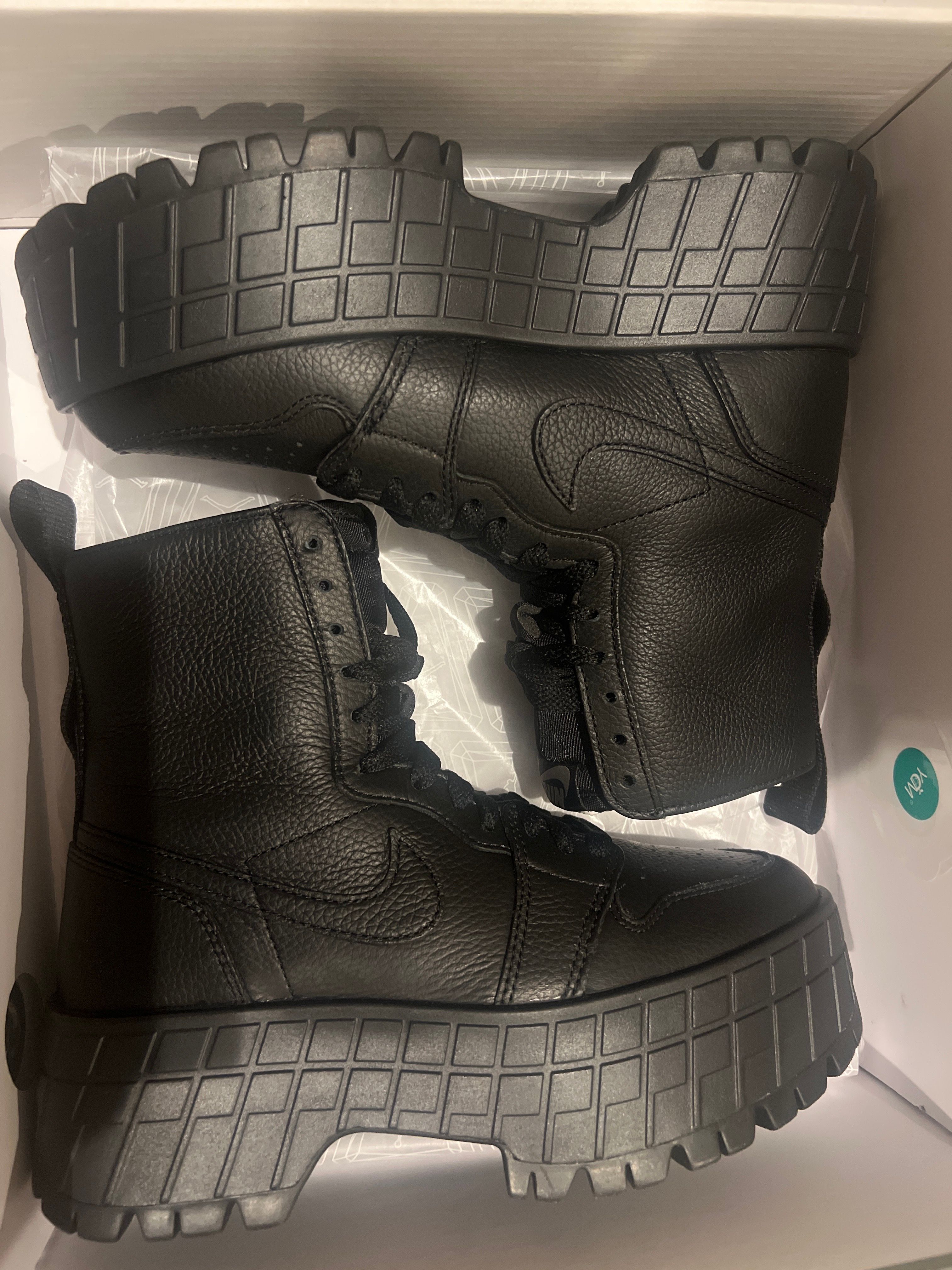 Nike Women's Air Jordan 1 Brooklyn High "Black"