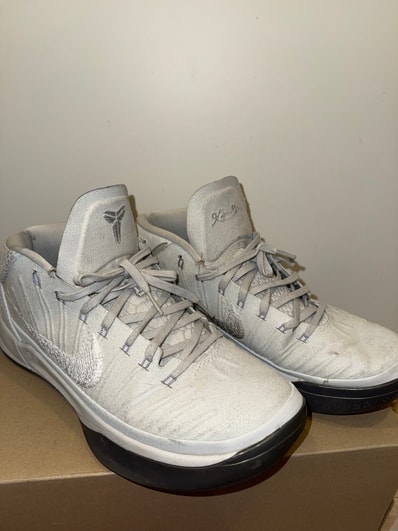 Nike Kobe A.D. Mid Pure Platinum "White/Midnight Navy"