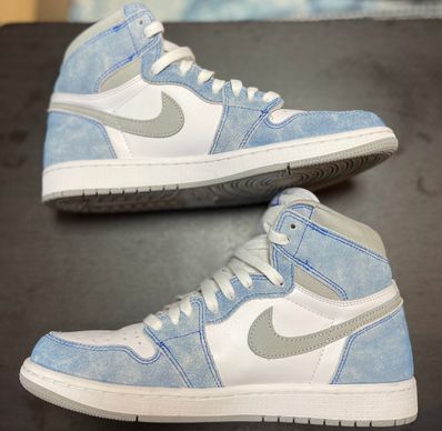 Nike Air Jordan 1 High OG "Hyper Royal"