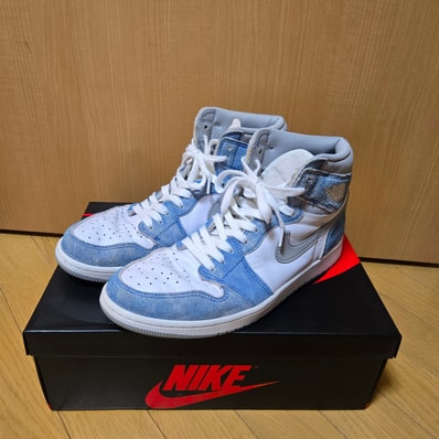 Nike Air Jordan 1 High OG "Hyper Royal"