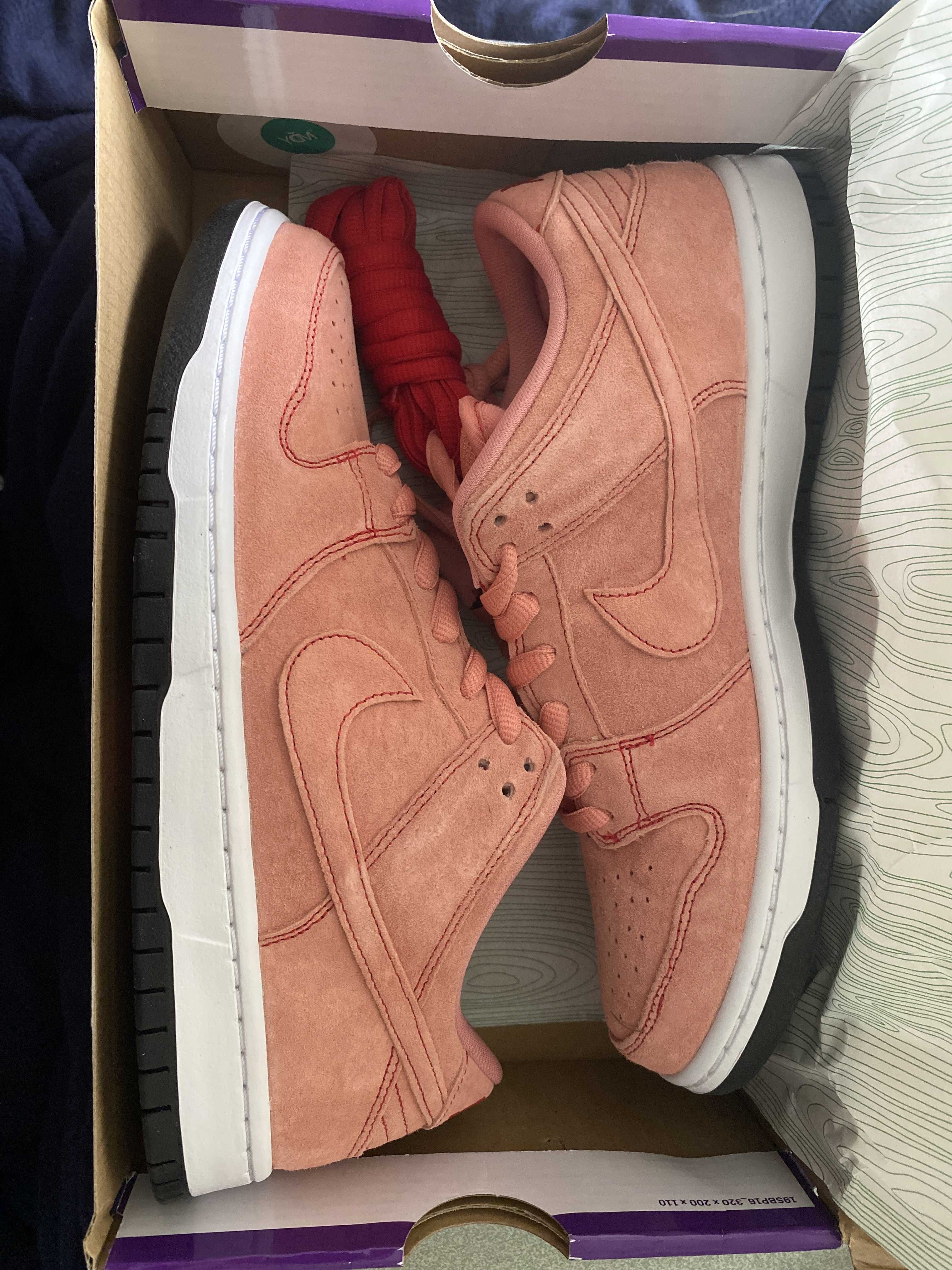 Nike SB Dunk Low "Pink Pig"
