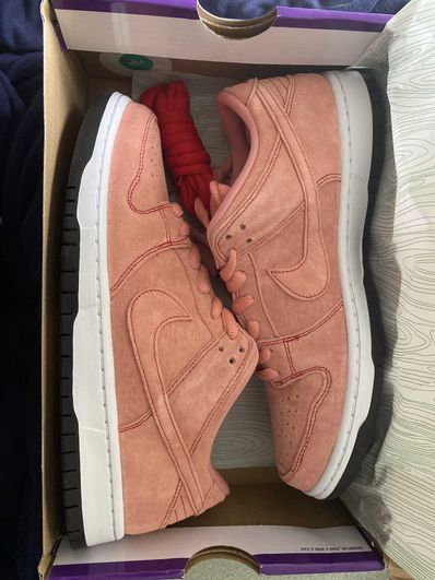 Nike SB Dunk Low "Pink Pig"