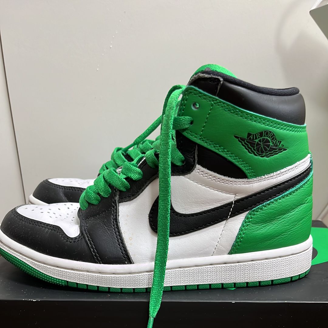 Nike Air Jordan 1 Retro High OG "Celtics/Black and Lucky Green" (2023)