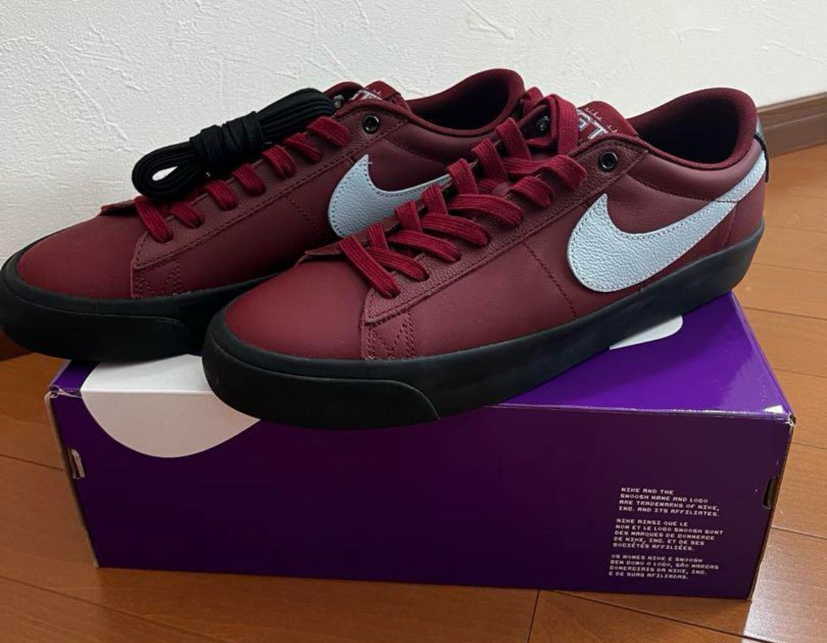 ナイキ SB ズーム ブレーザー ロー プロ GT "ダークチームレッド/ダークチームレッド/ブラック/ライトアーモリーブルー"