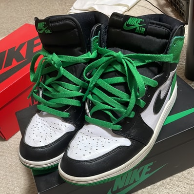 Nike Air Jordan 1 Retro High OG "Celtics/Black and Lucky Green" (2023)