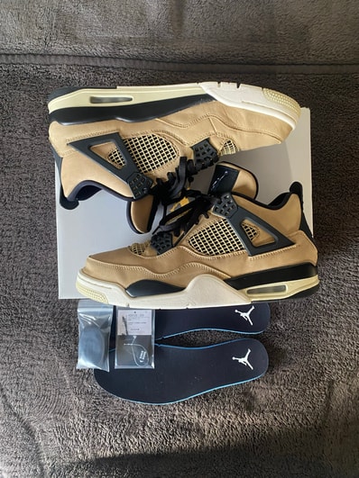 Nike Women's Air Jordan 4 "Mushroom"