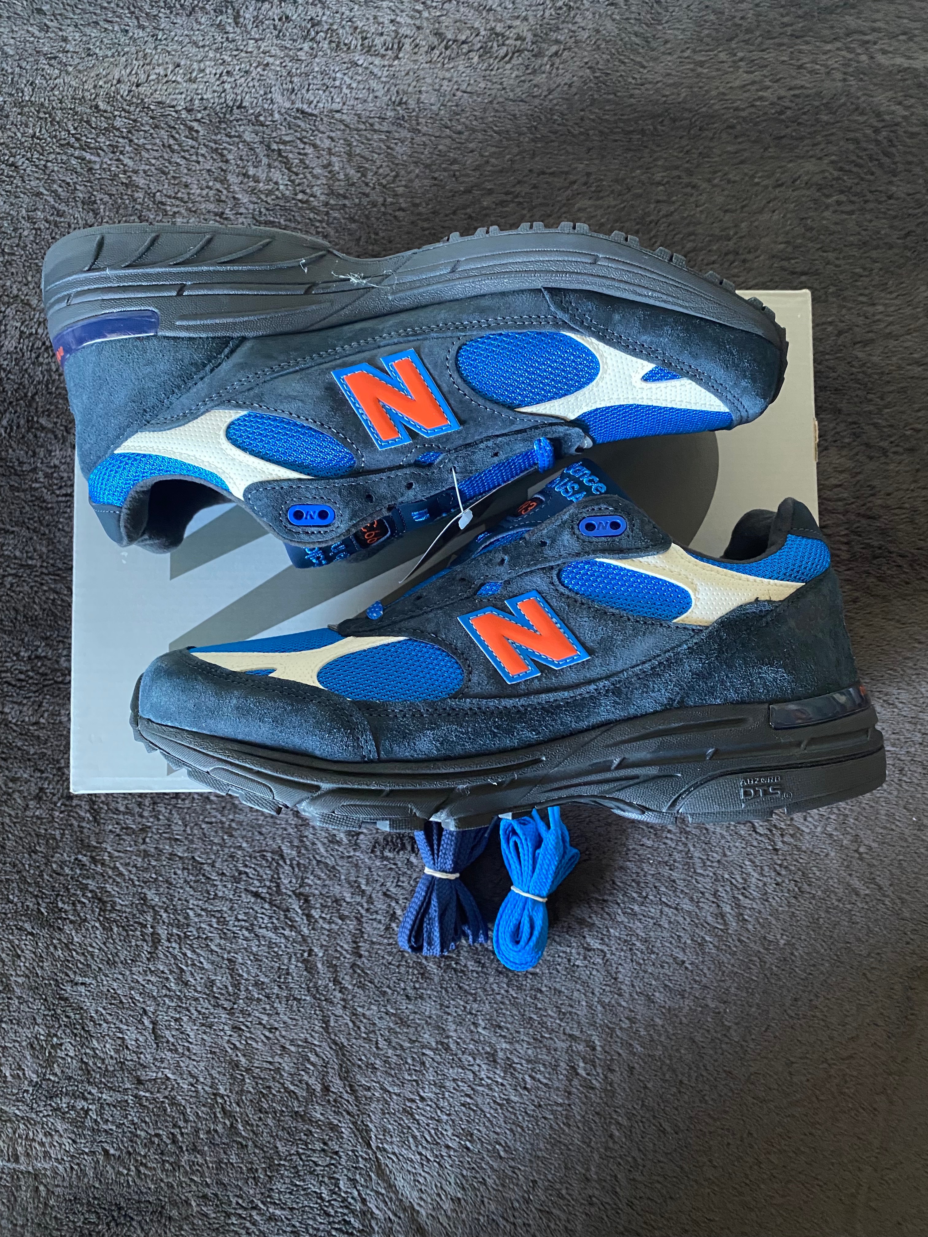 キス × ニューバランス 993 マディソンスクエアガーデン "ネイビー/プリンセスブルー"