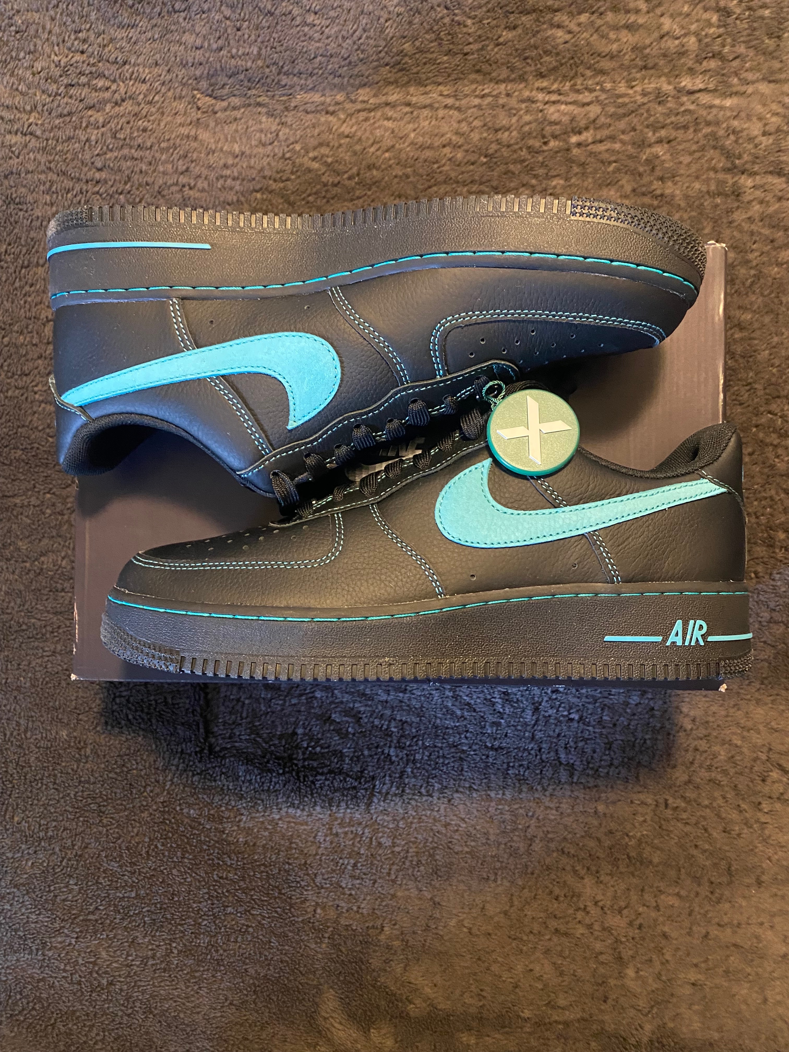 Nike Air Force 1 Low "Black Tiffany"