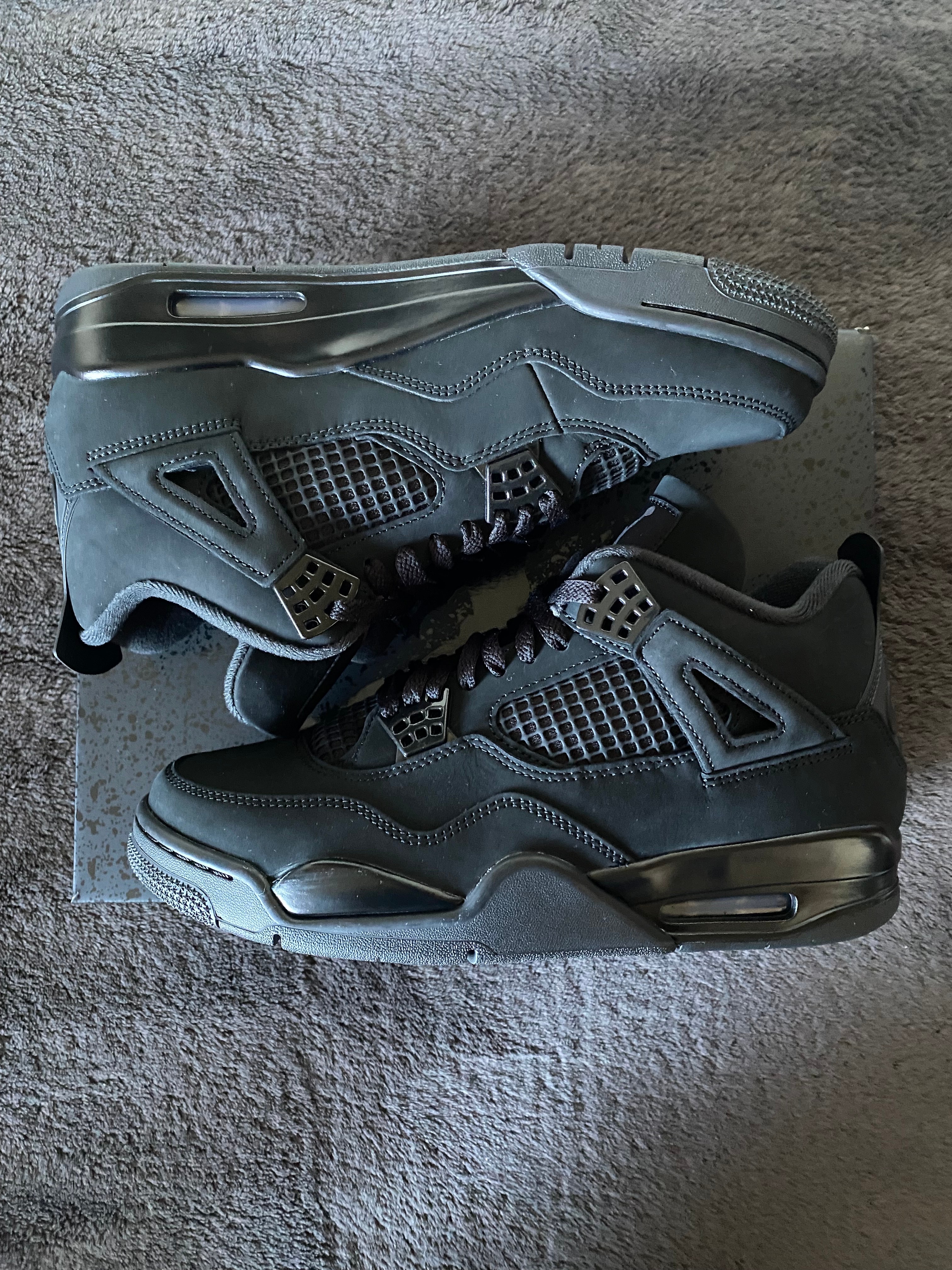 ナイキ エアジョーダン4 レトロ OG "ブラックキャット" (2025)