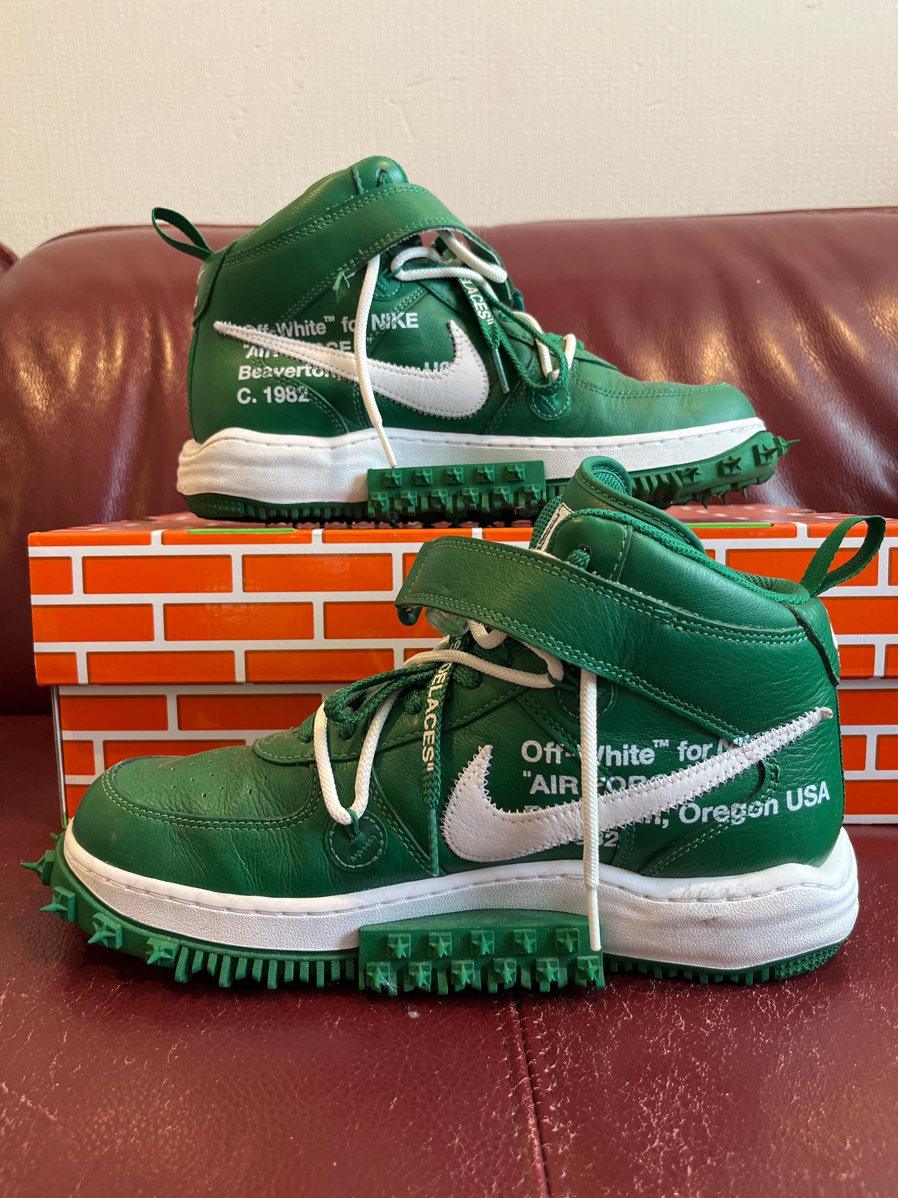 Off-White × Nike Air Force 1 Mid SP LTHR "Pine Green"