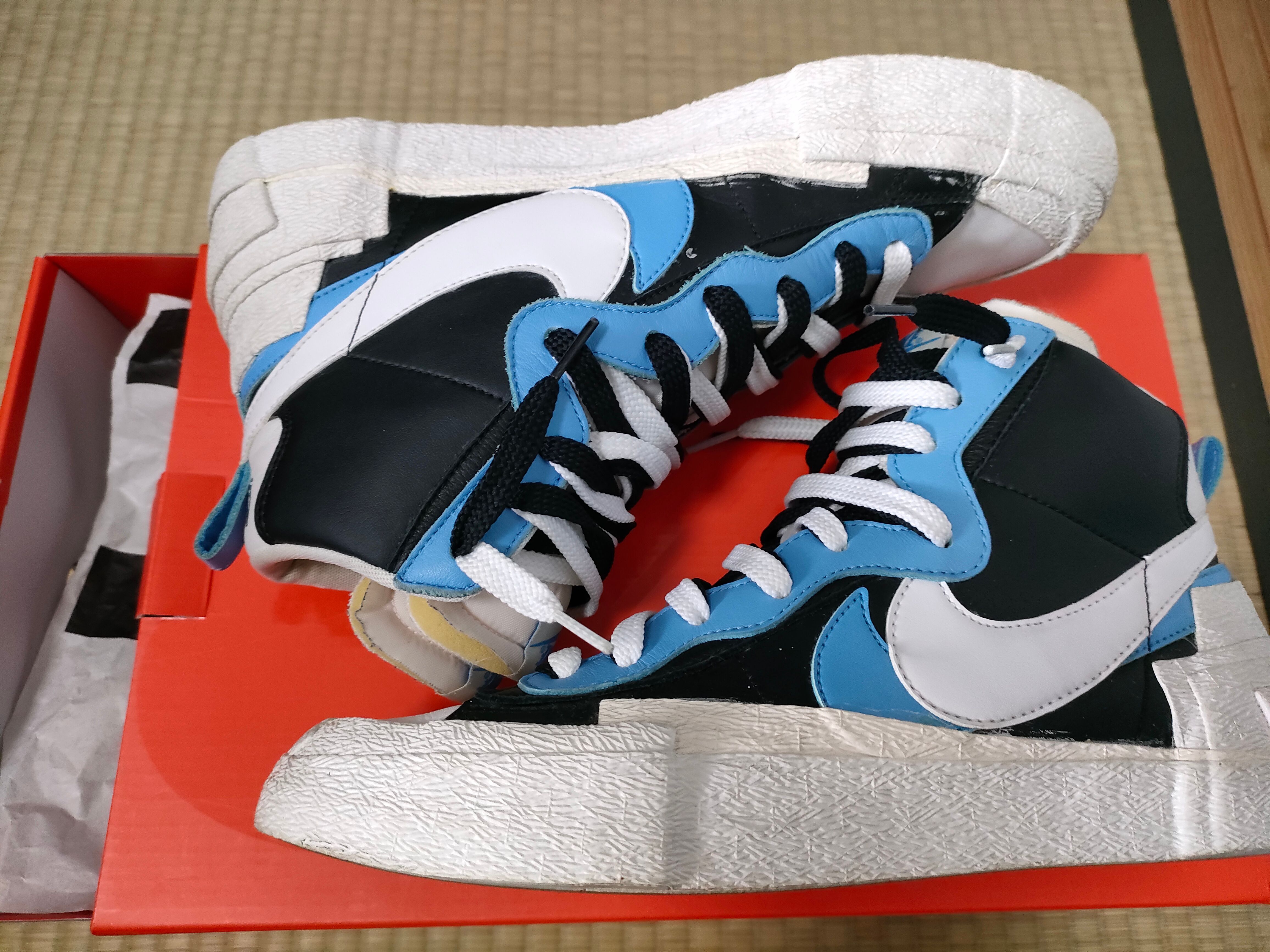 sacai × NIKE BLAZER MID "BLACK / BLUE"