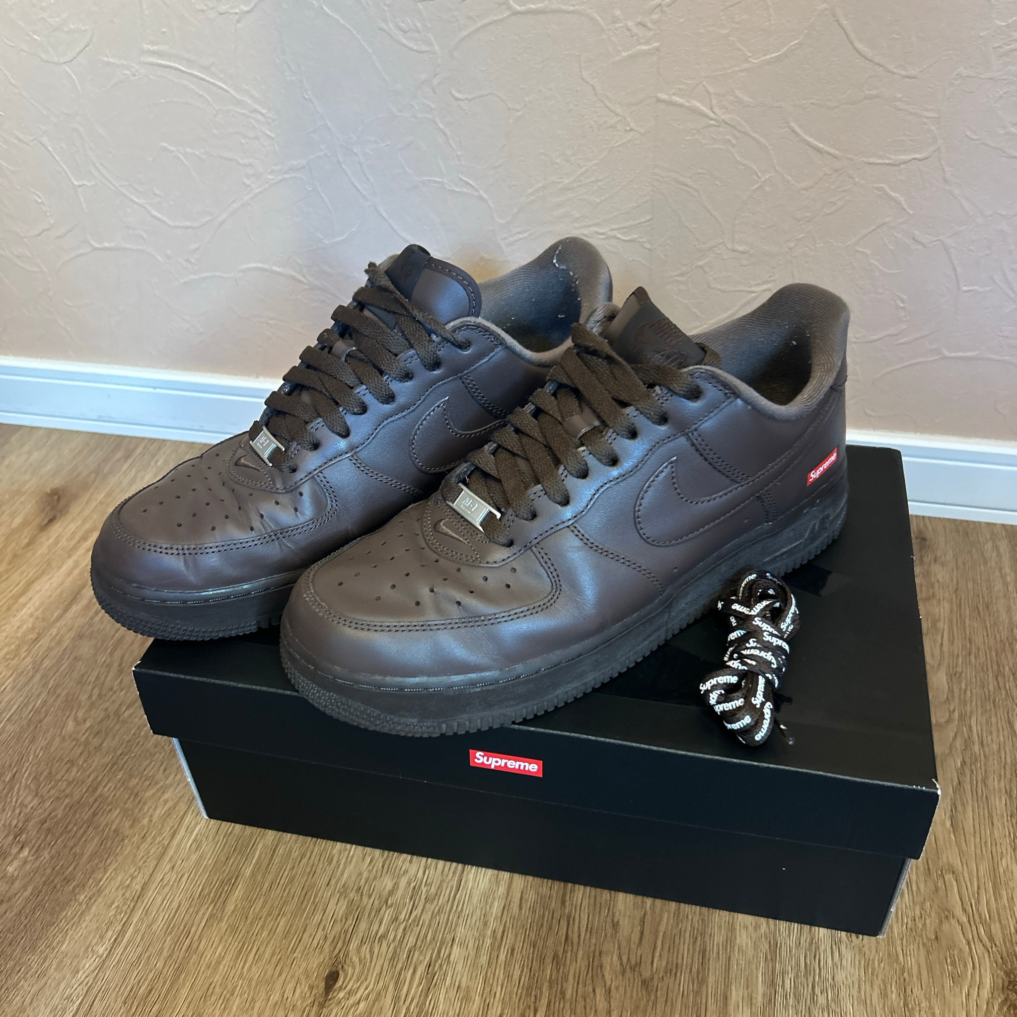 Supreme × Nike Air Force 1 Low "Baroque Brown"