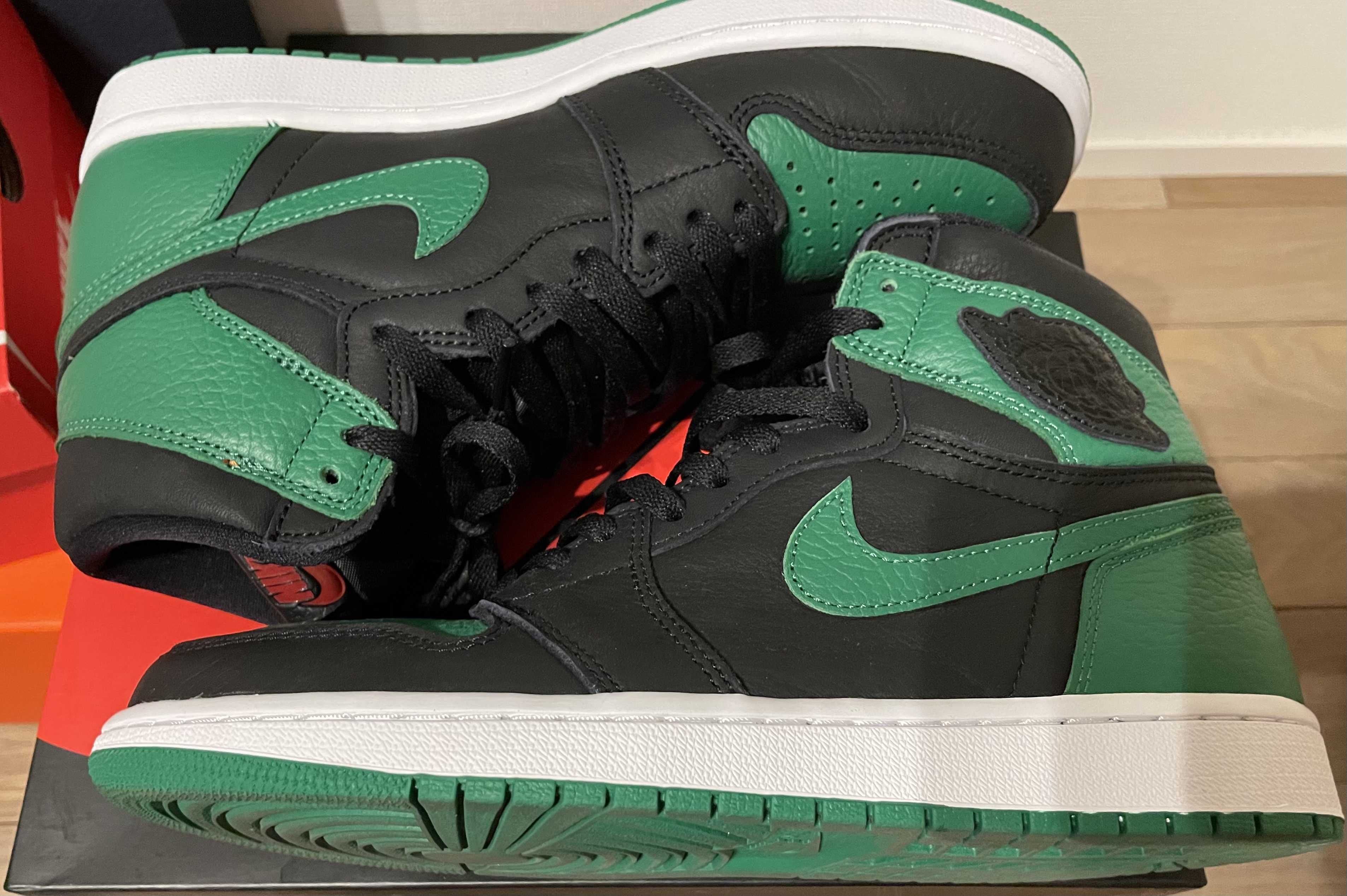 Nike Air Jordan 1 Retro High OG "Black/Pine Green" (2020)      