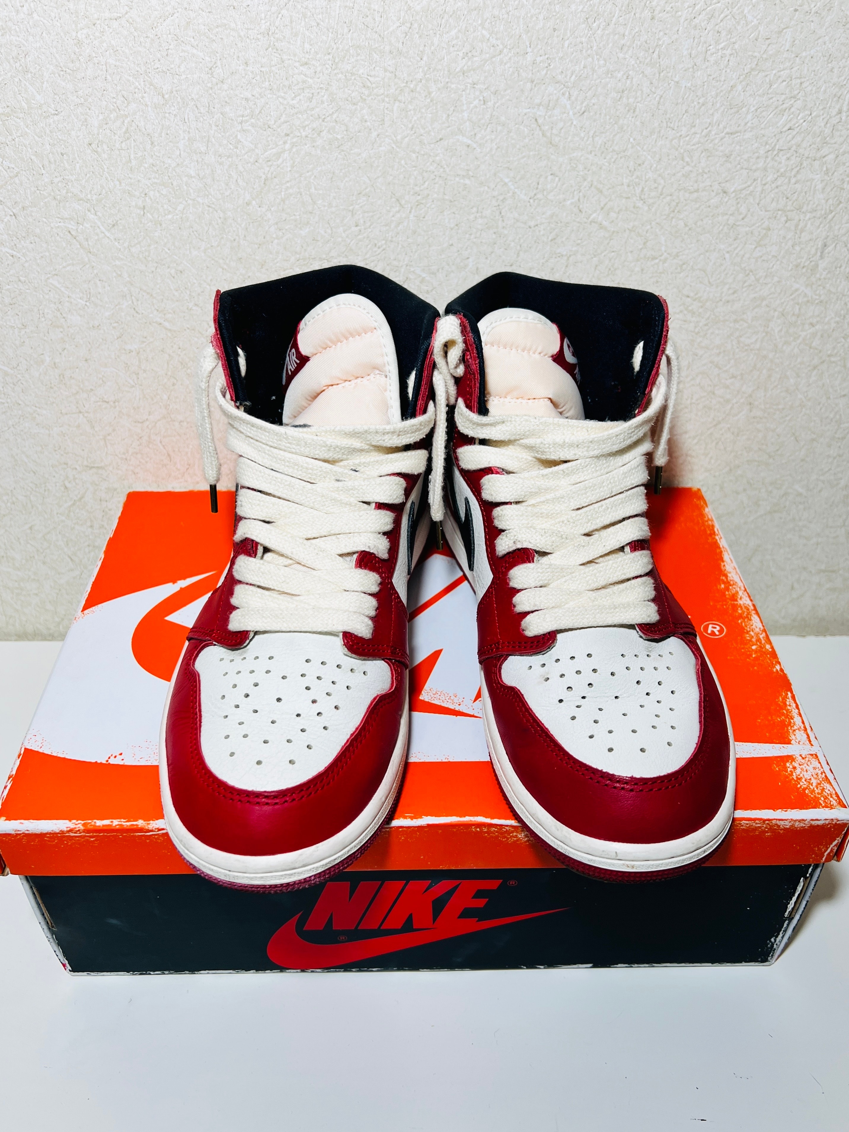 Nike Air Jordan 1 High OG "Lost & Found/Chicago"