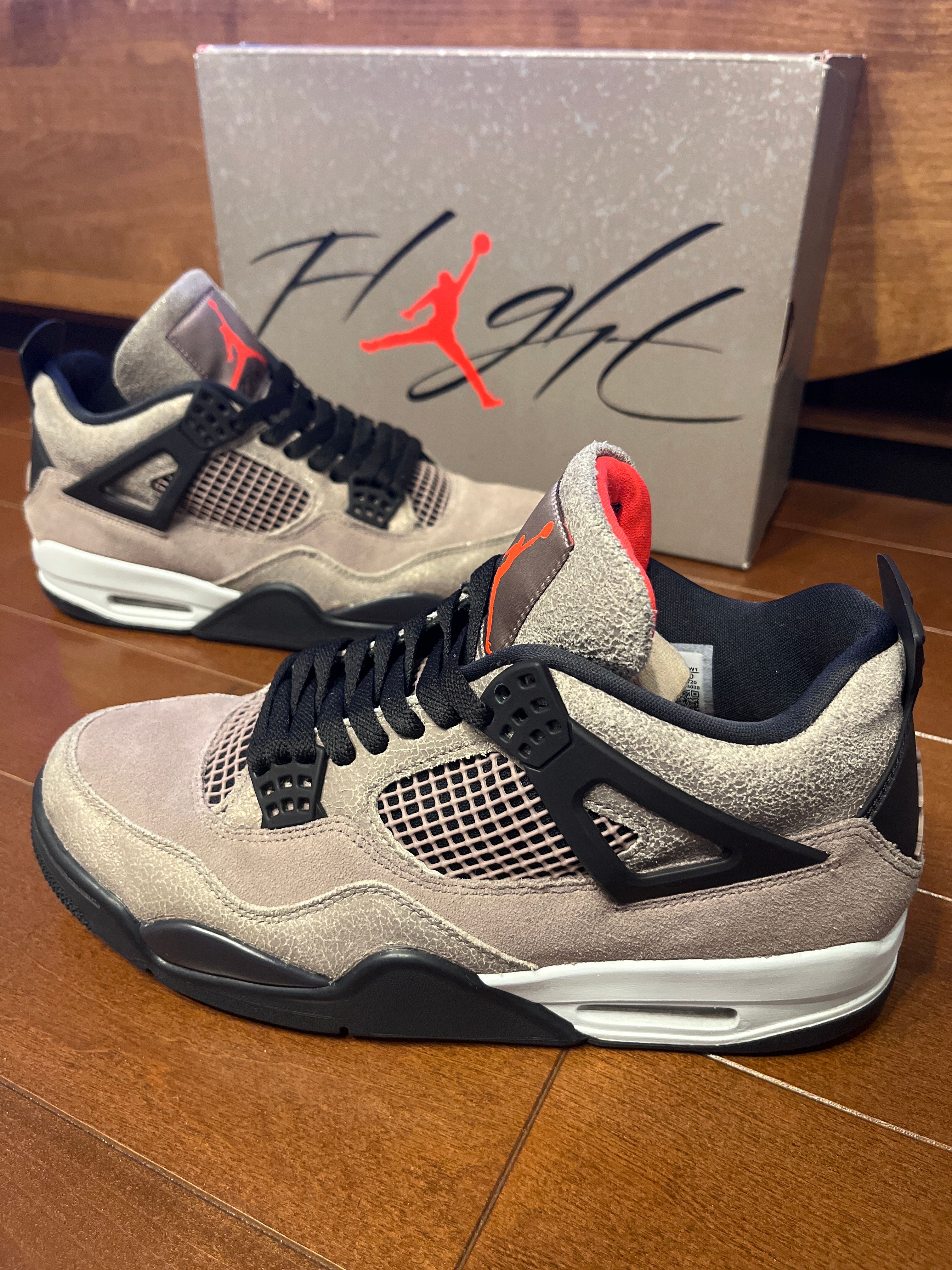 Nike Air Jordan 4 "Taupe Haze"   