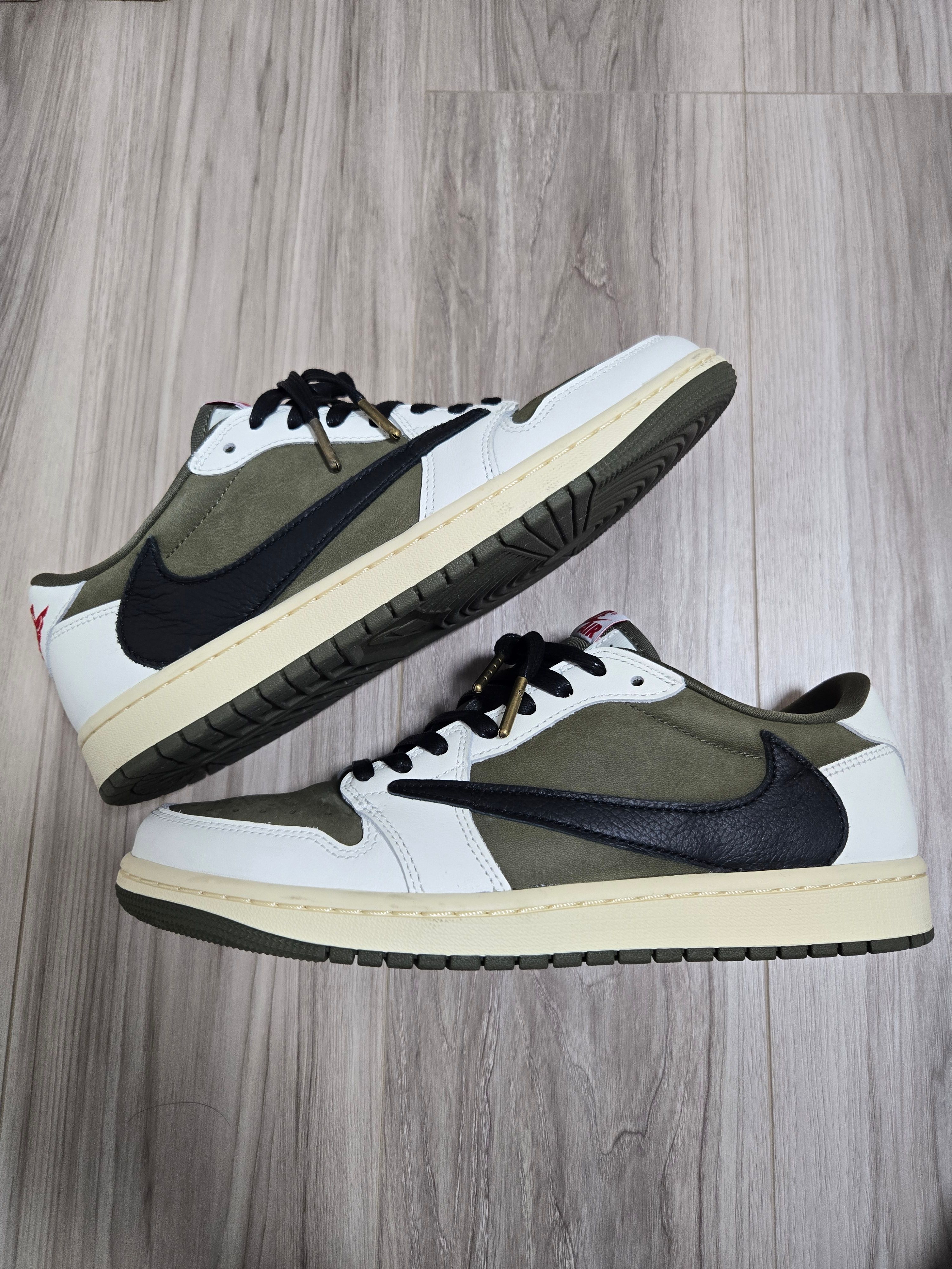 Travis Scott × Nike Air Jordan 1 Low OG SP "Reverse Olive"
