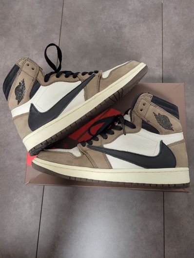 Travis Scott × Nike Air Jordan 1 Retro High OG TS SP "Sail/Dark Mocha"