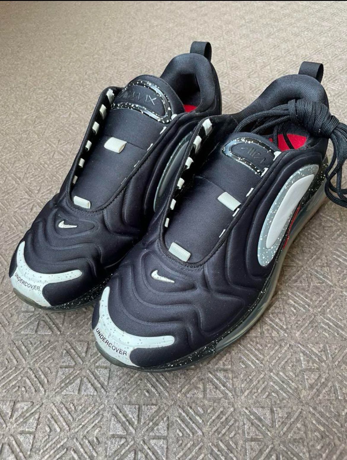 UNDERCOVER × NIKE AIR MAX 720 "BLACK"