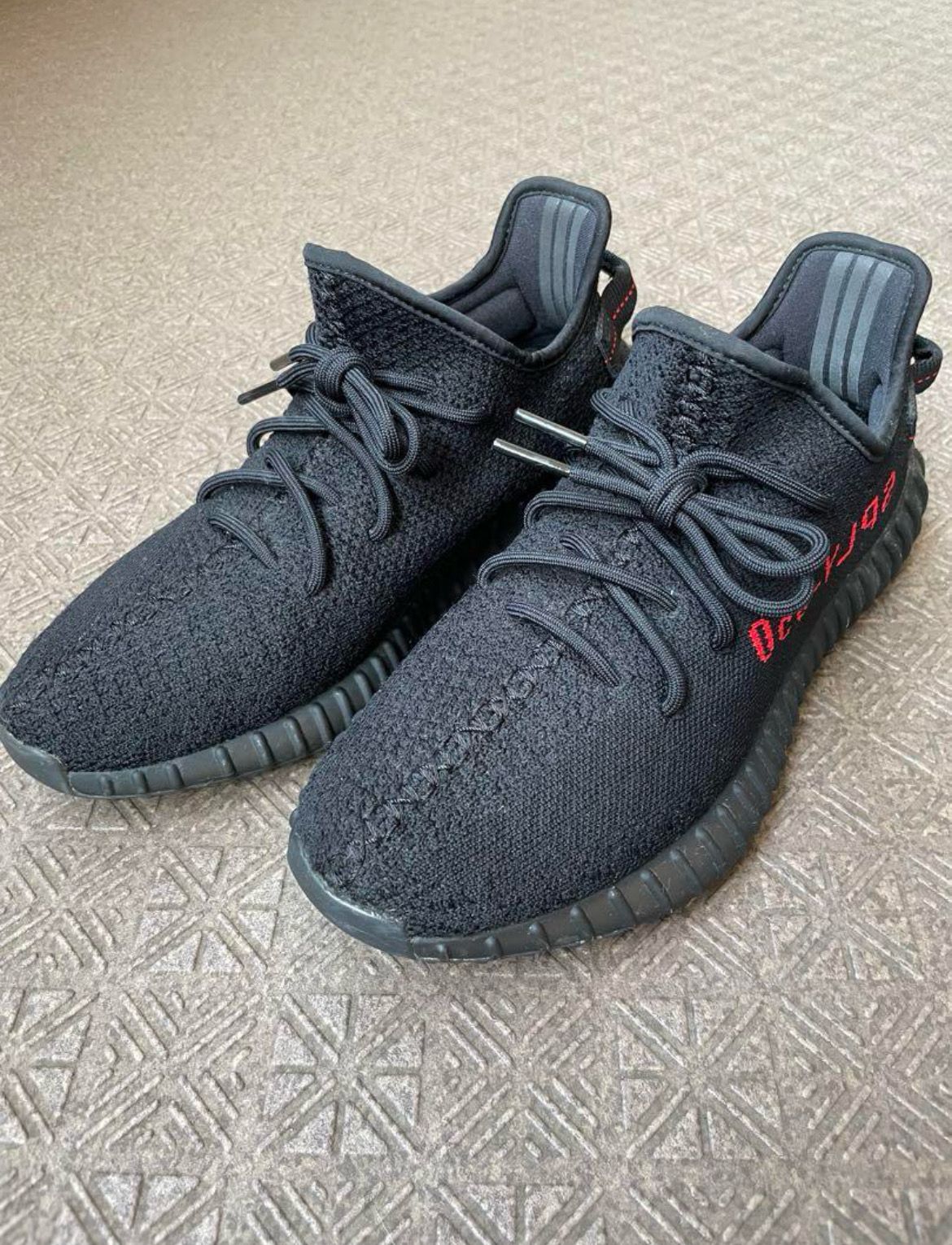 adidas YEEZY Boost 350 V2 "Core Black/Red" (2020)