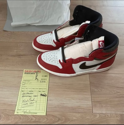 Nike Air Jordan 1 High OG "Lost & Found/Chicago"