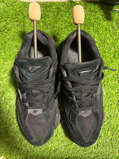New Balance 9060 "Triple Black"