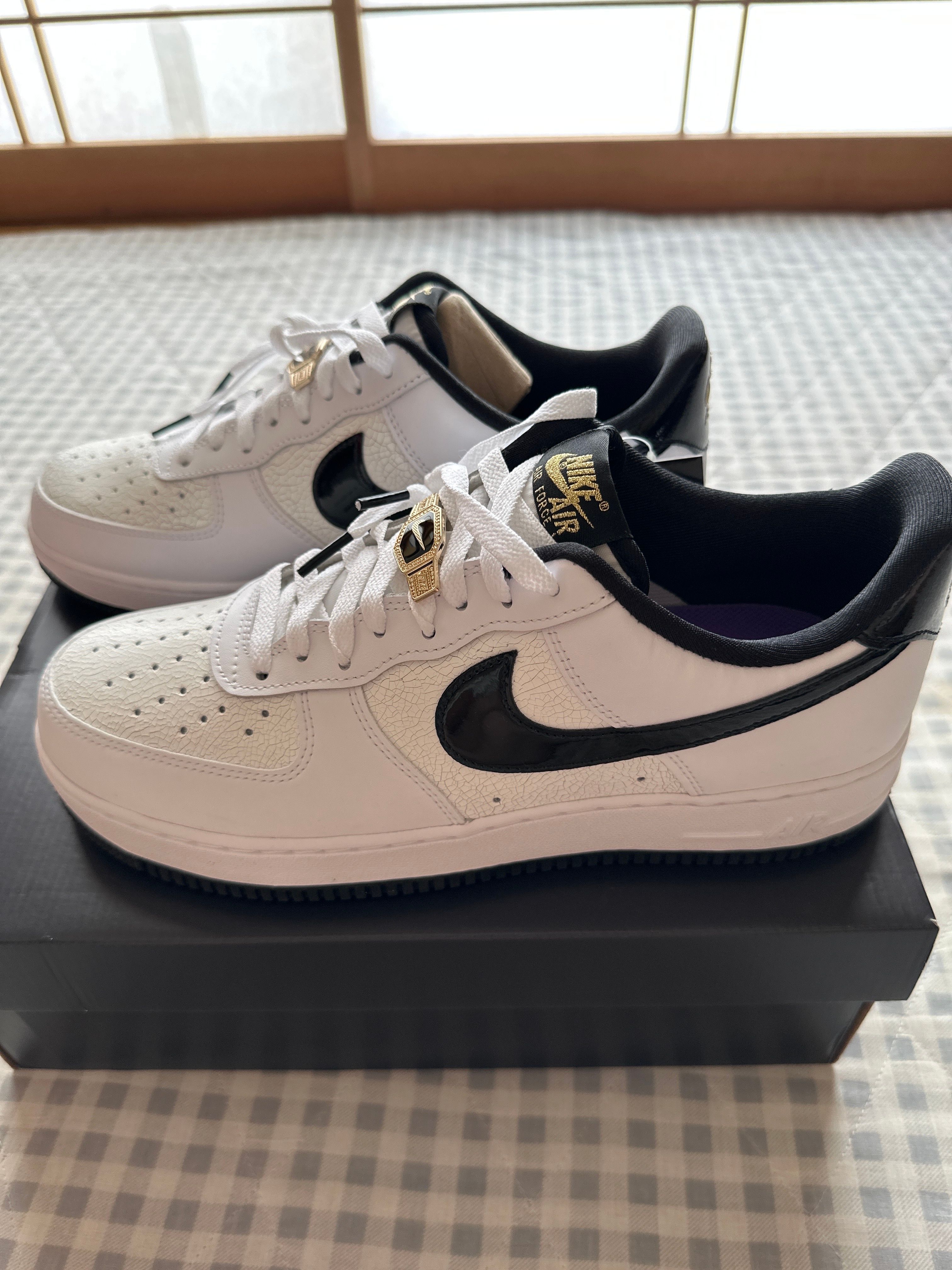 Nike Air Force 1 Low '07 LV8 "World Champ/White and Black"