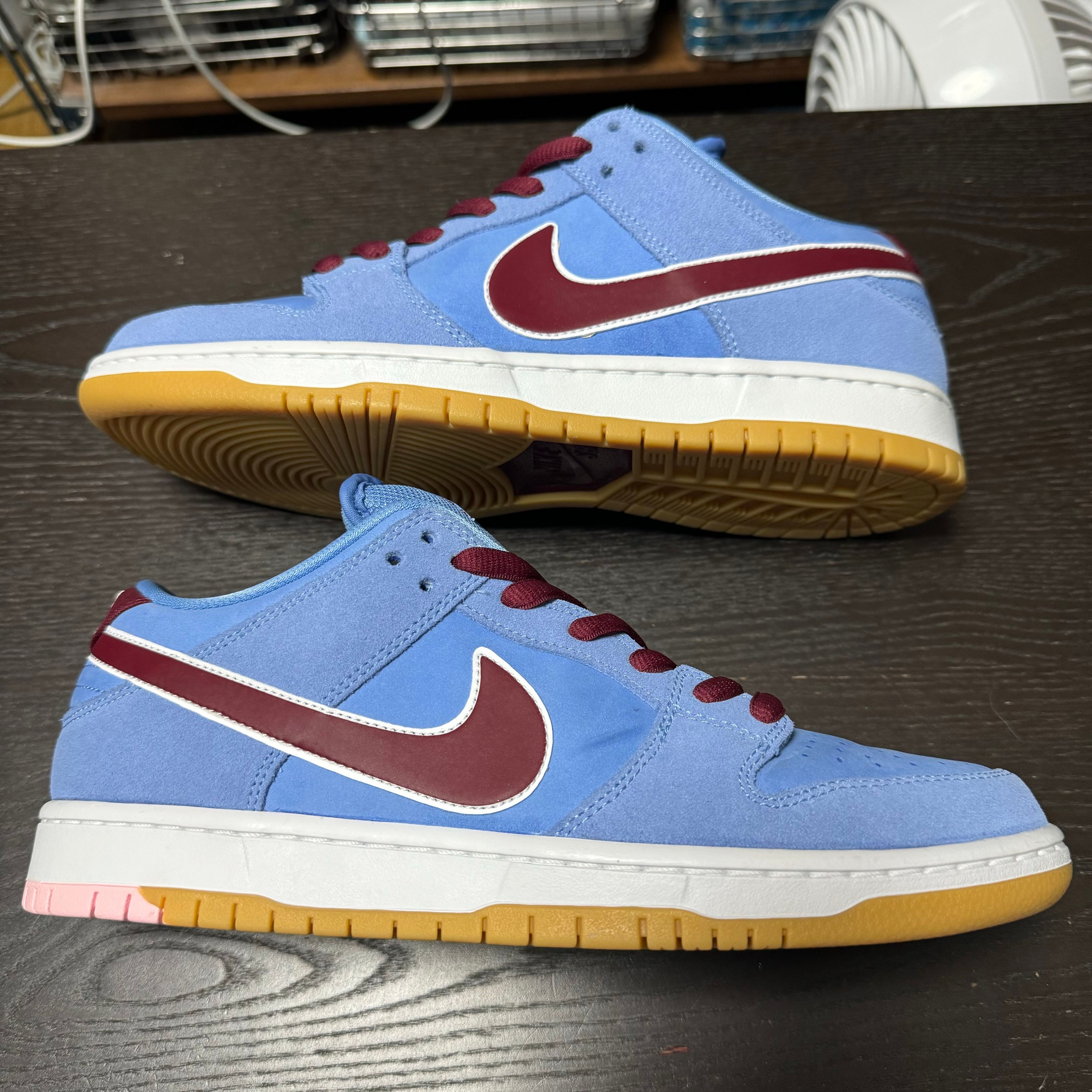 Nike SB Dunk Low Pro "Philadelphia Phillies/Valor Blue and Team Maroon"