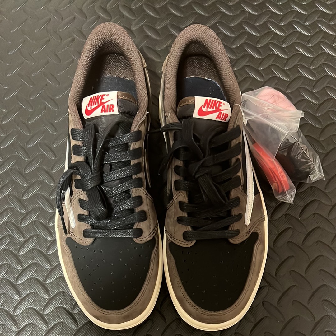 Travis Scott × Nike Air Jordan 1 Low OG SP-T  "Black/Dark Mocha"