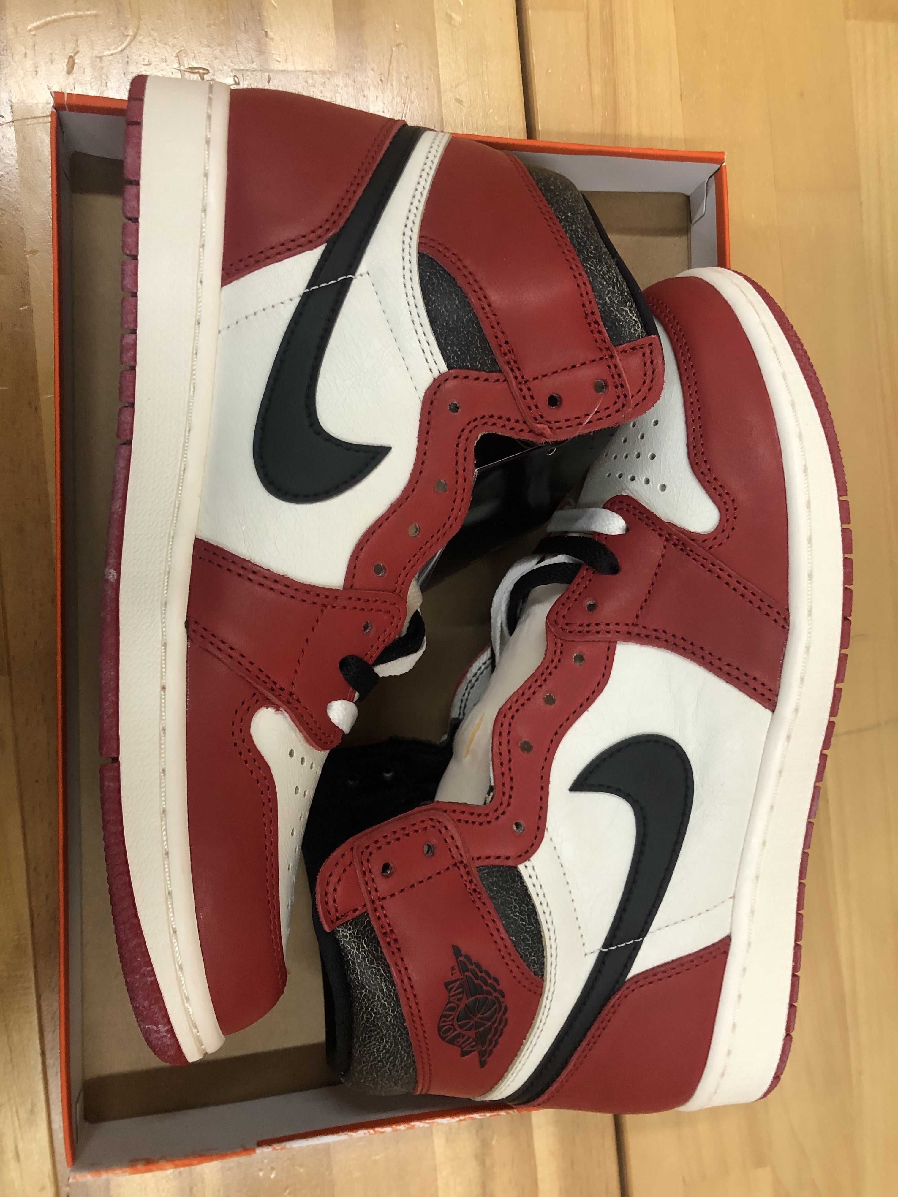 Nike Air Jordan 1 High OG "Lost & Found/Chicago"