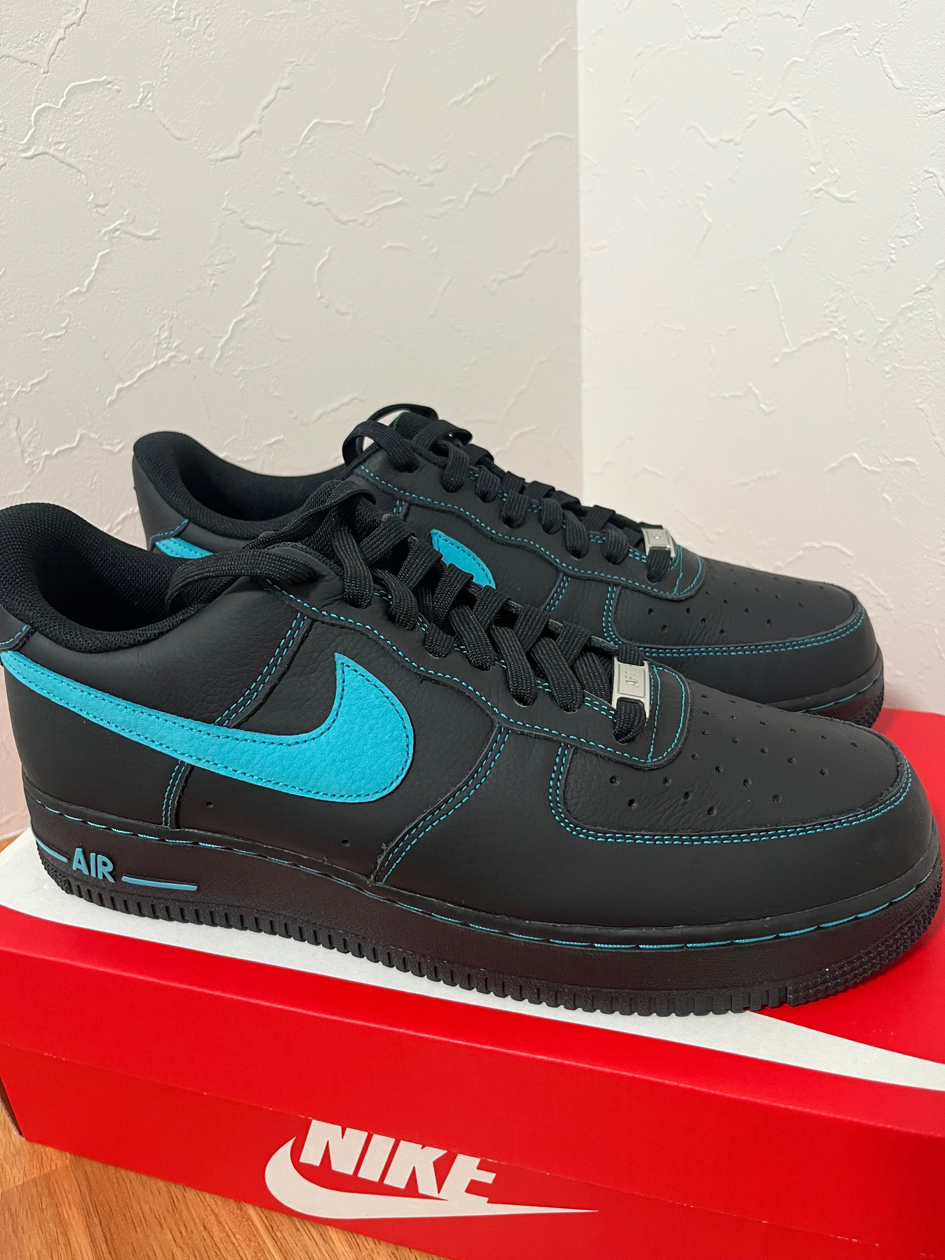 Nike Air Force 1 Low "Black Tiffany"