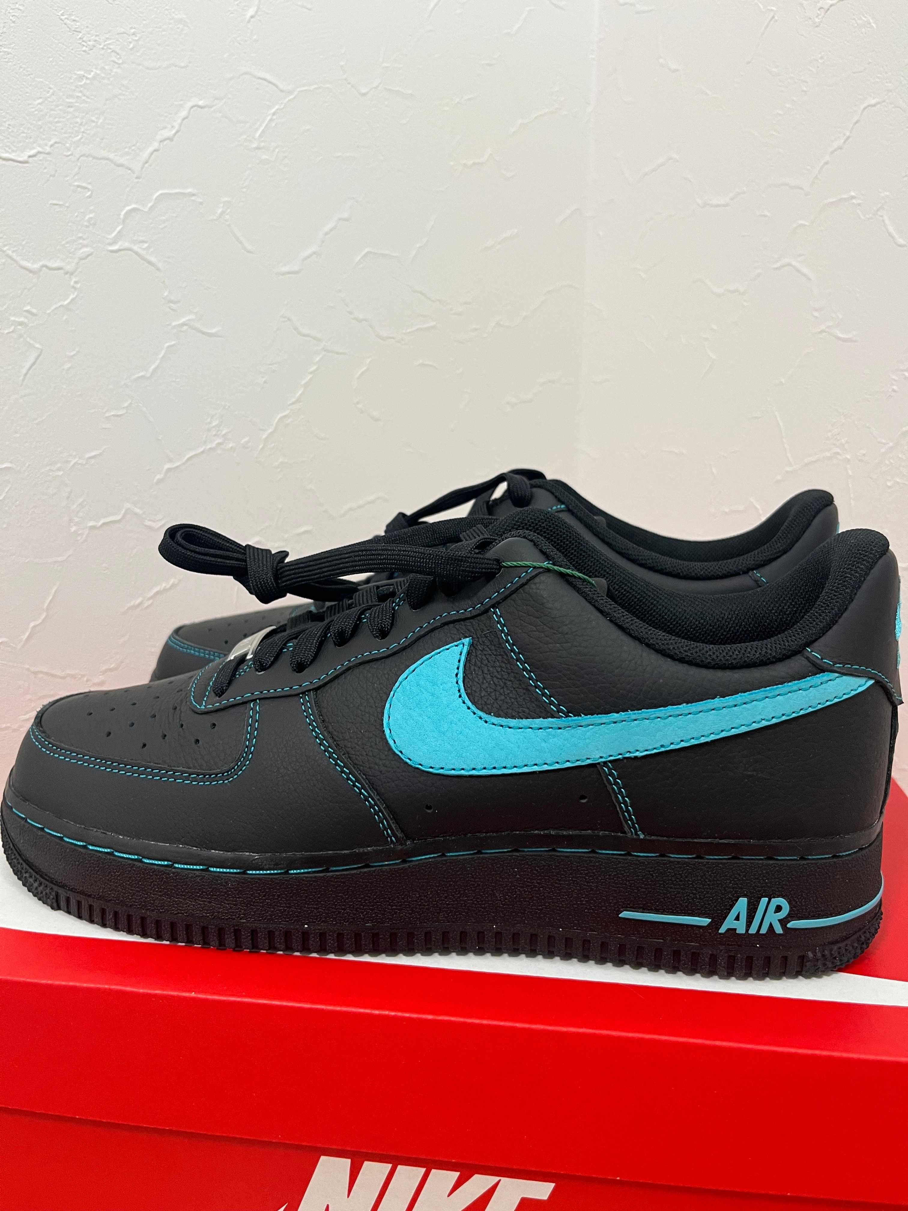 Nike Air Force 1 Low "Black Tiffany"