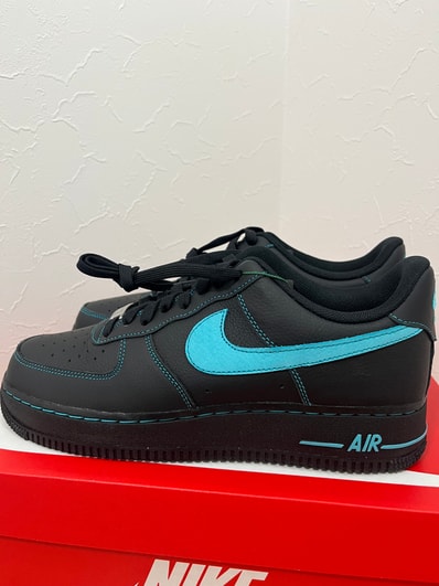 Nike Air Force 1 Low "Black Tiffany"