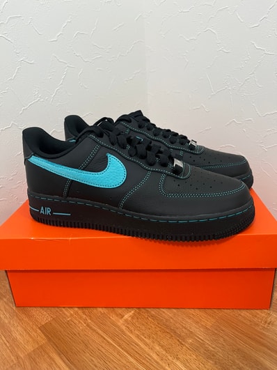 Nike Air Force 1 Low "Black Tiffany"