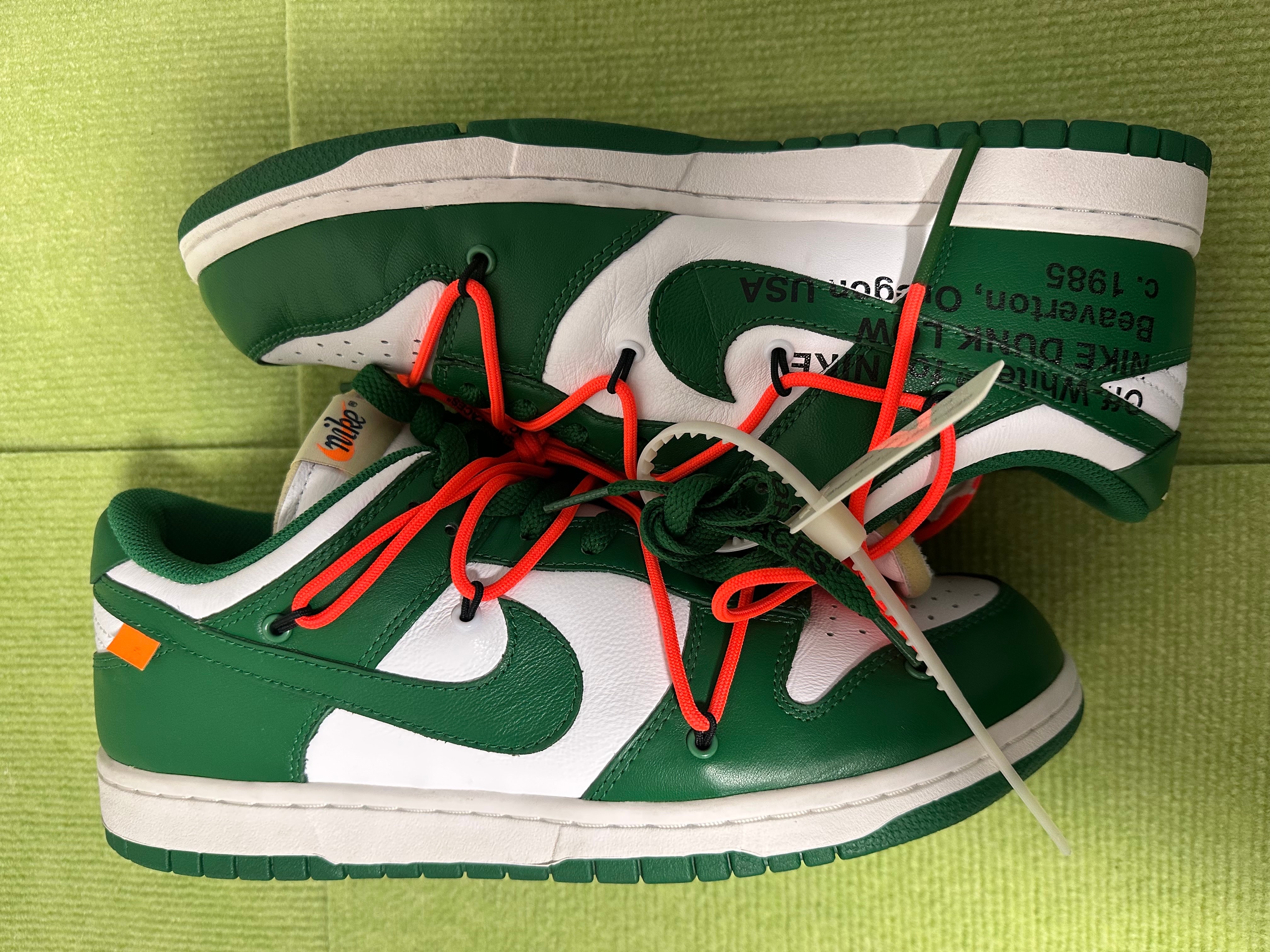 Off-White × Nike Dunk Low 