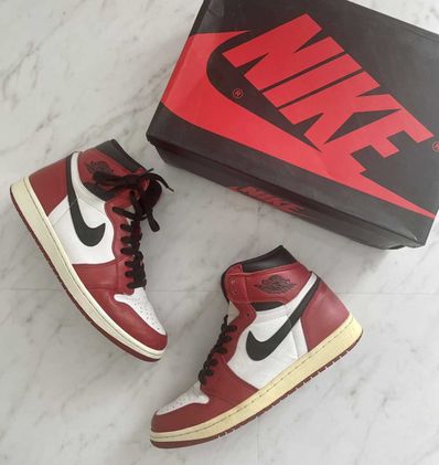 Nike Air Jordan 1 Retro High "Chicago" (2015)