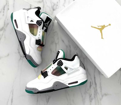 NIKE Women's AIR JORDAN 4 "LUCID GREEN"