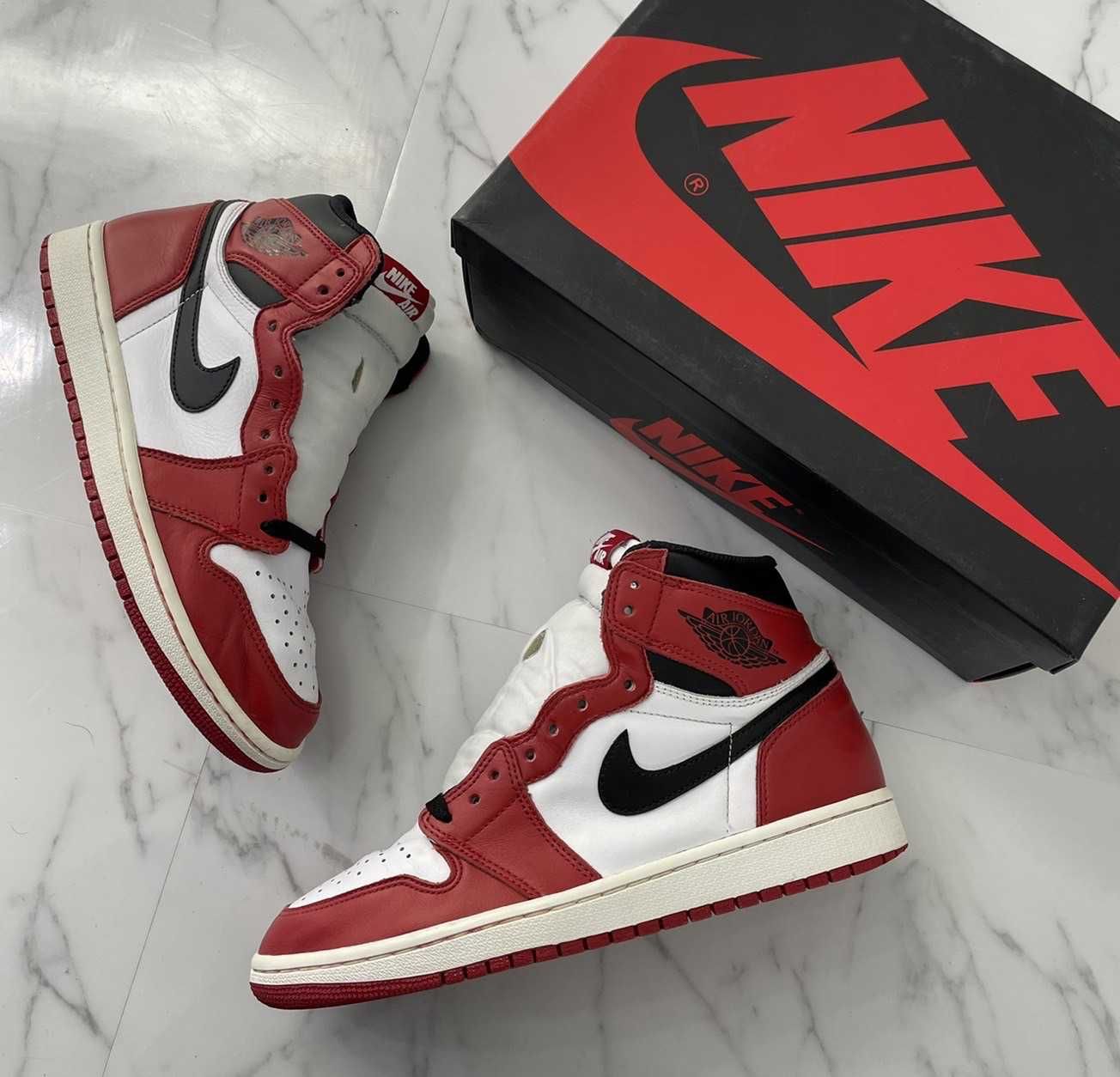 Nike Air Jordan 1 Retro High "Chicago" (2015)