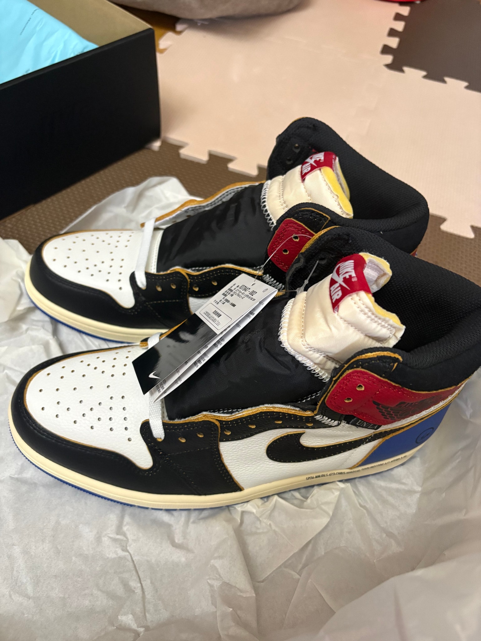 fragment design × UNION × Nike Air Jordan 1 High OG "Black/Varsity Red"