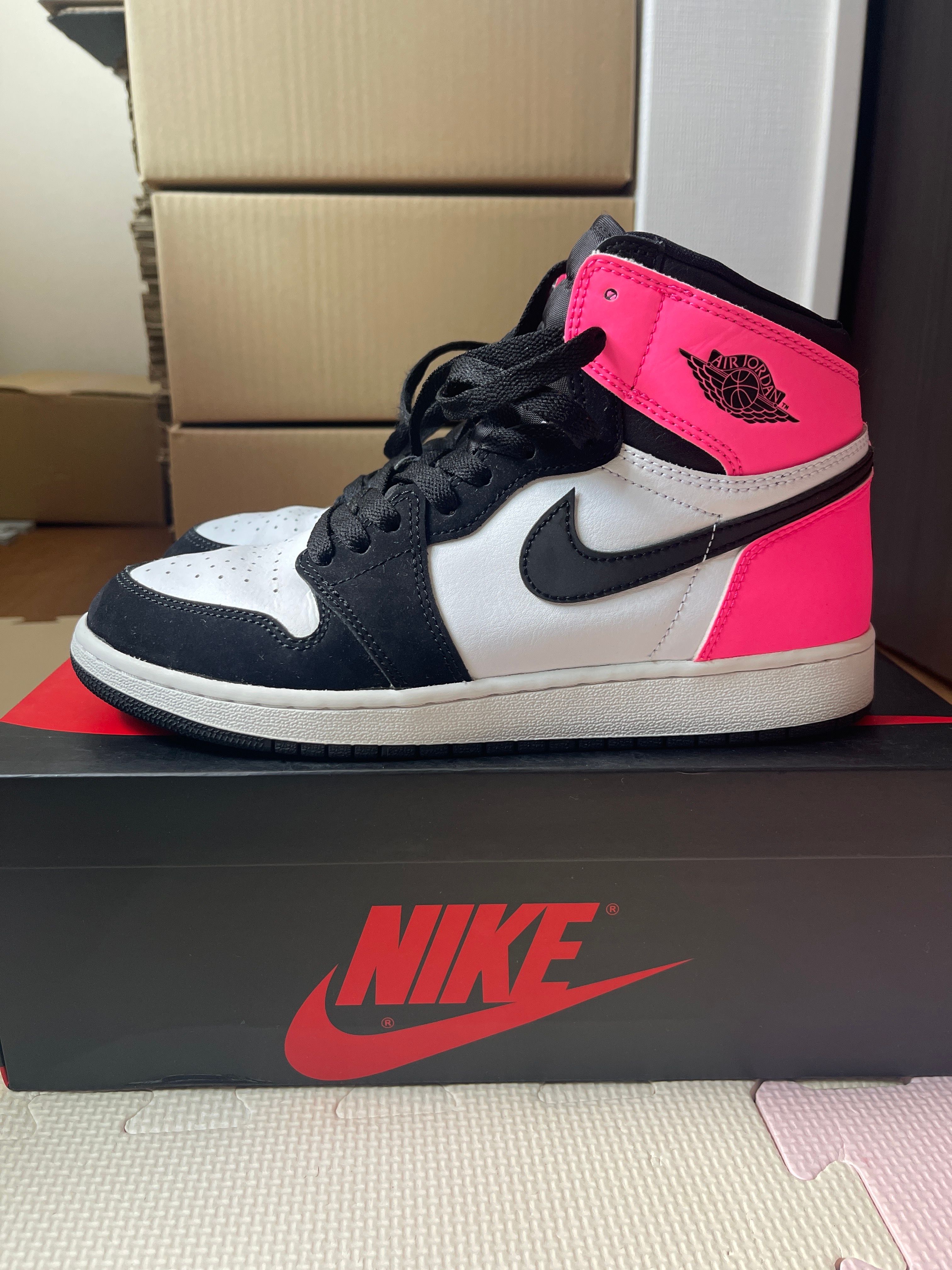 Nike Air Jordan 1 Retro High "Valentine's Day" (2017)