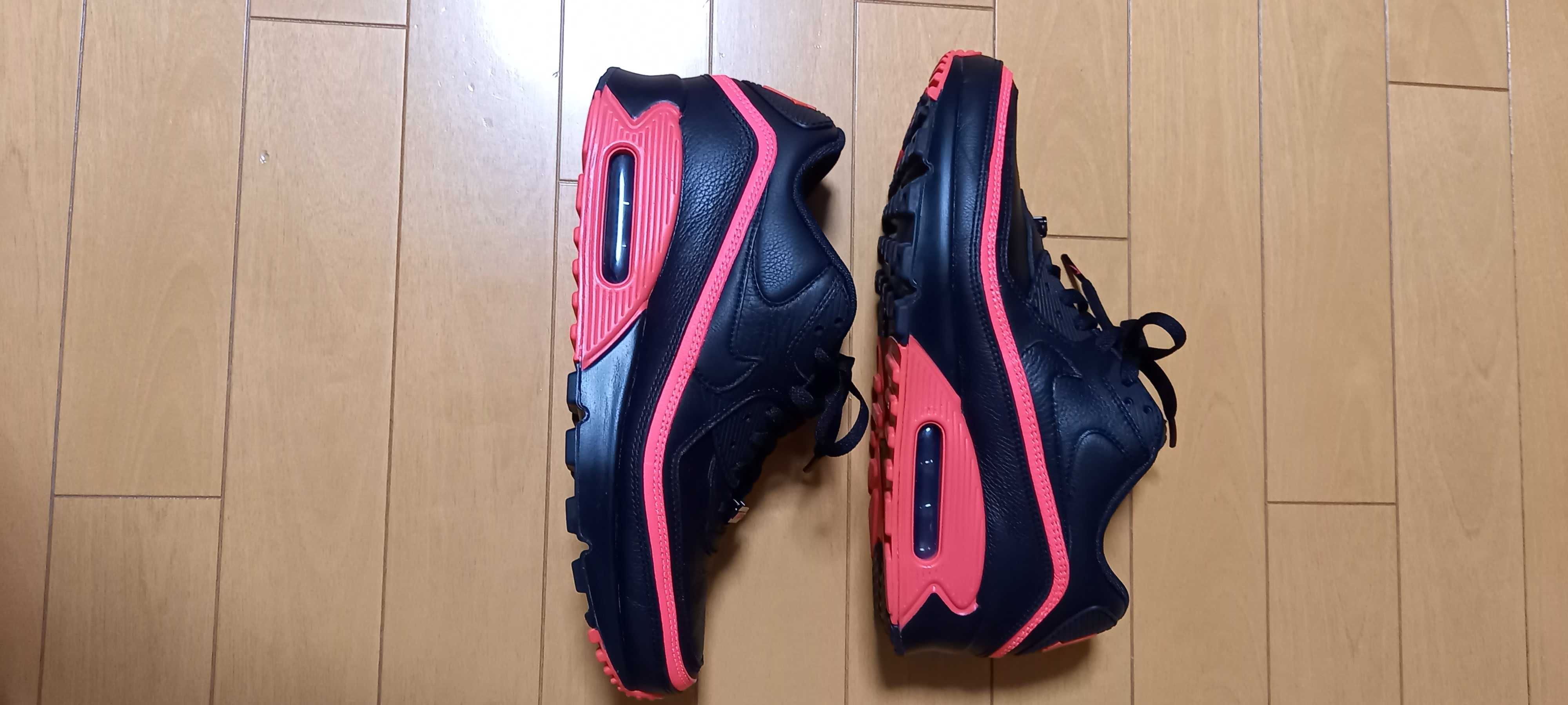 UNDEFEATED × Nike Air Max 90 "Black/Red"