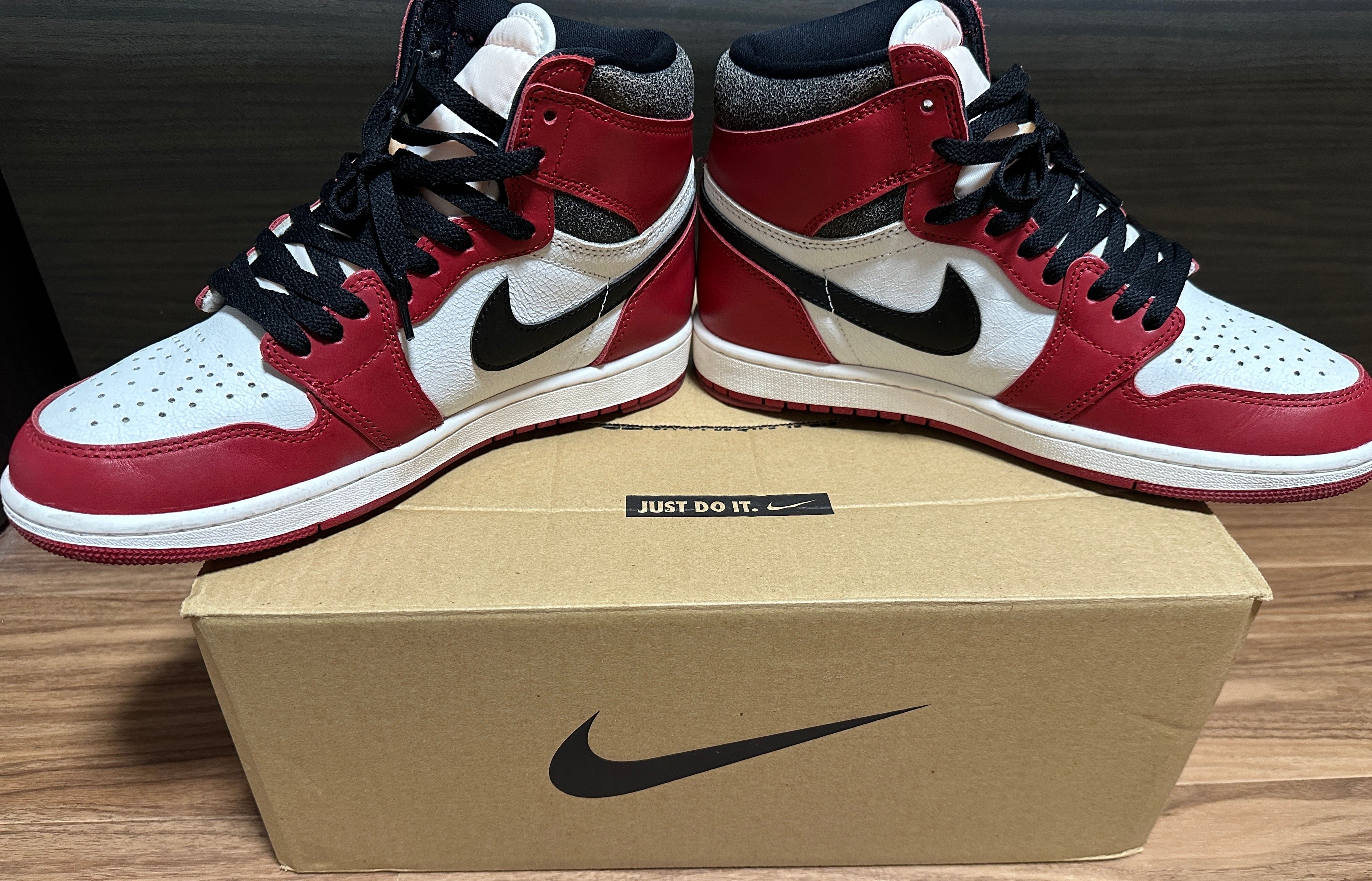 Nike Air Jordan 1 High OG "Lost & Found/Chicago"