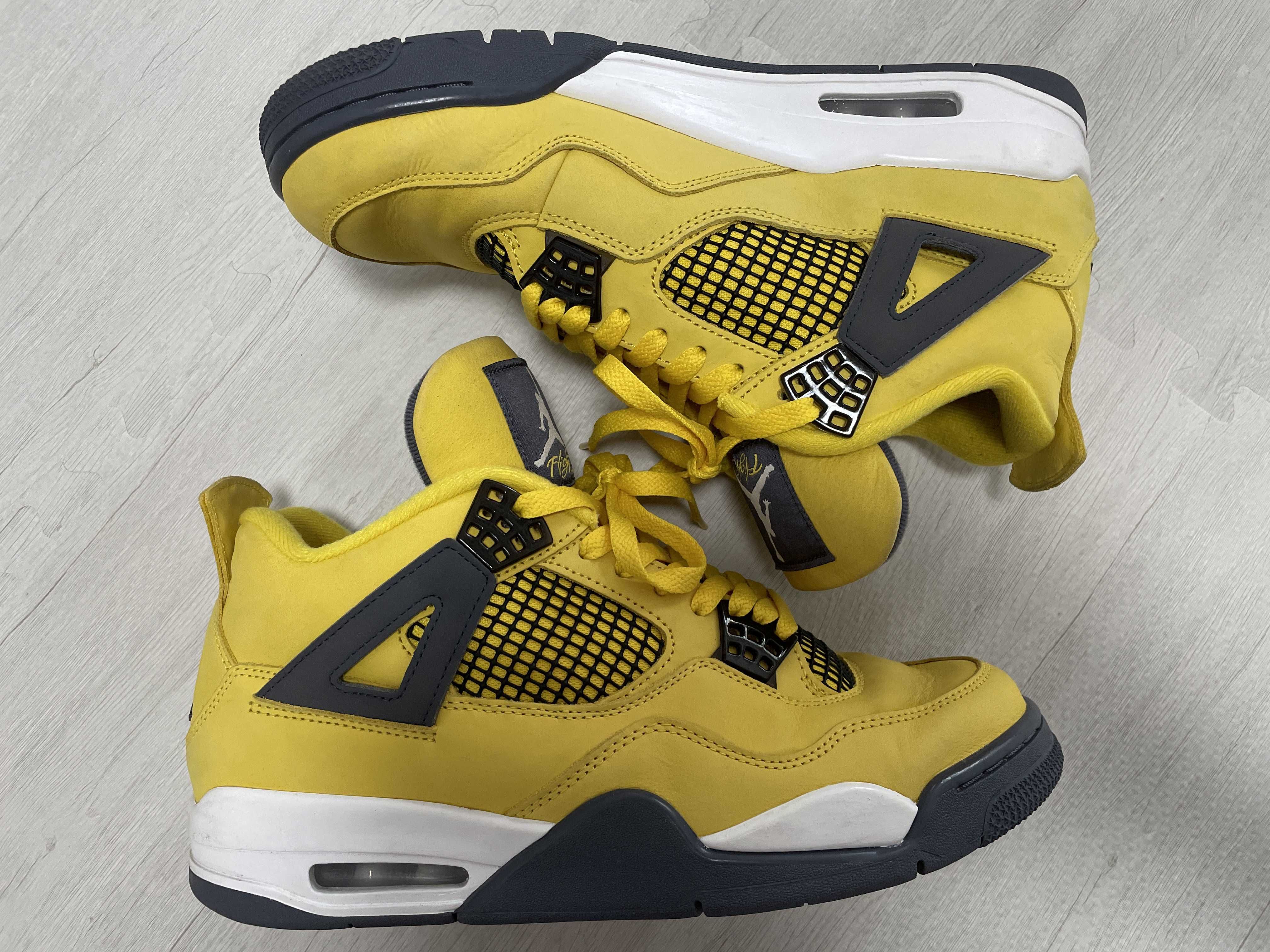 Nike Air Jordan 4 "Tour Yellow"